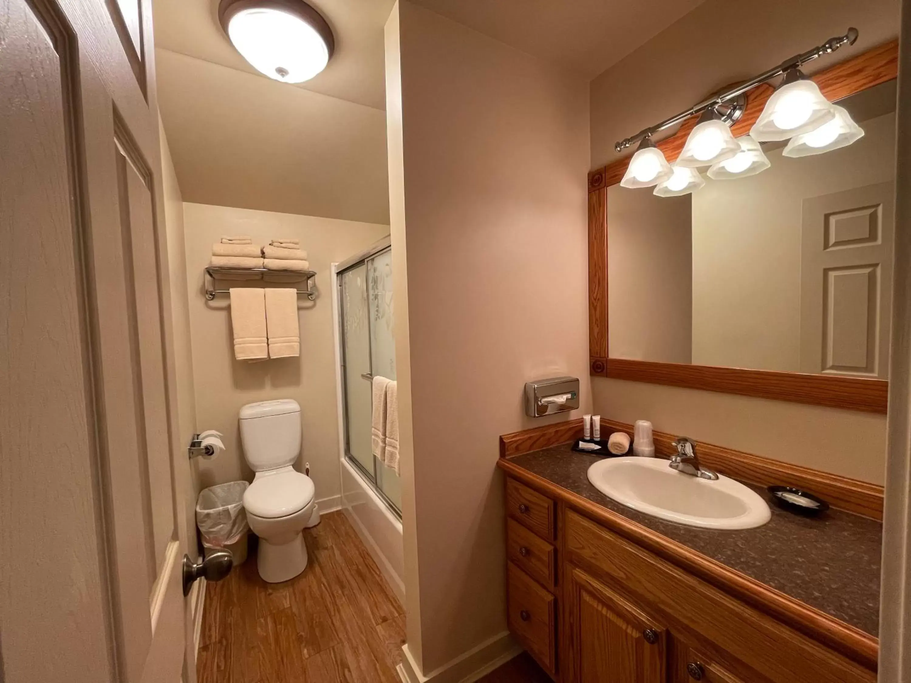 Bathroom in Beaver Valley Lodge