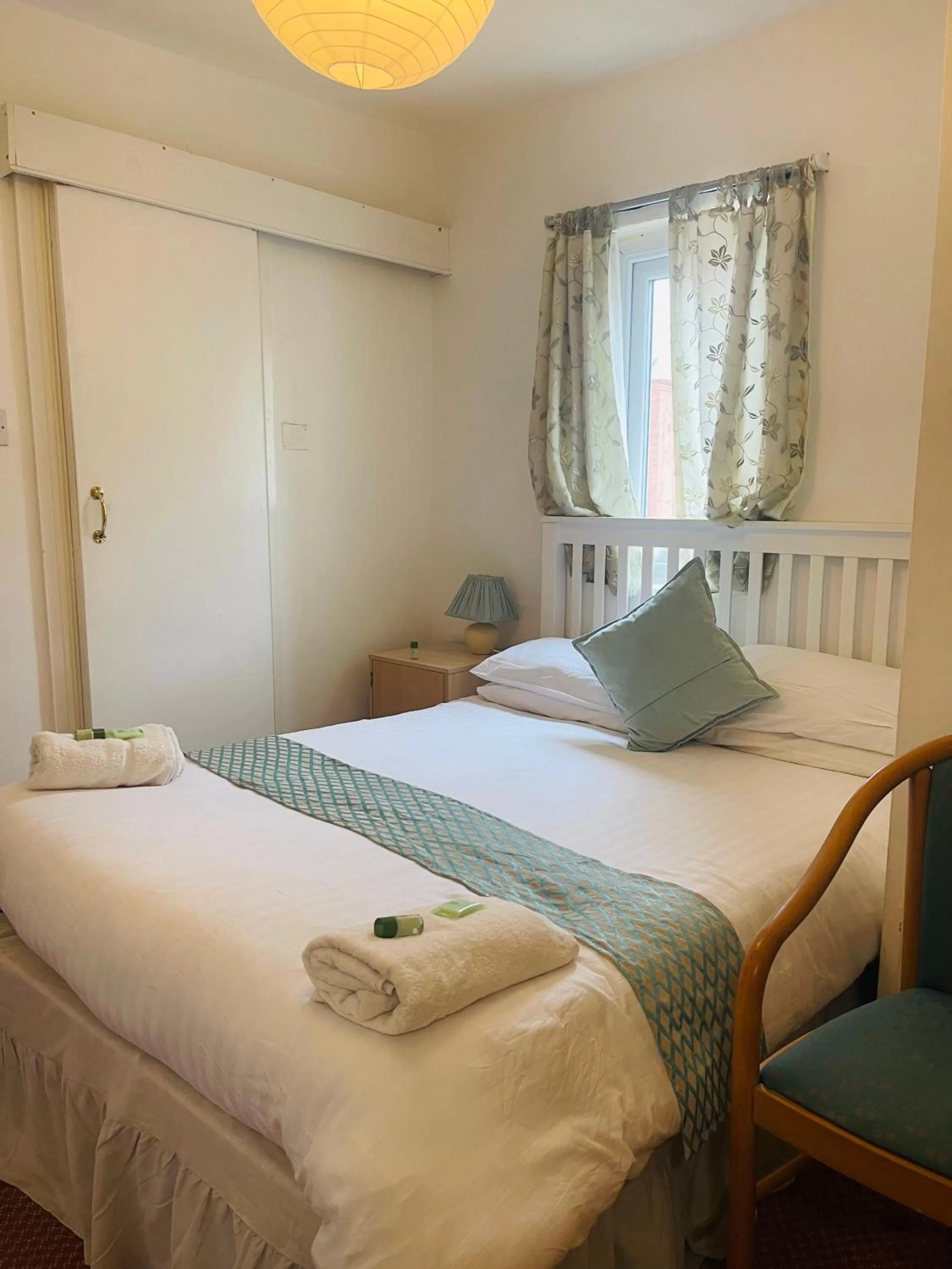 Bed in Sea Princess Hotel Blackpool