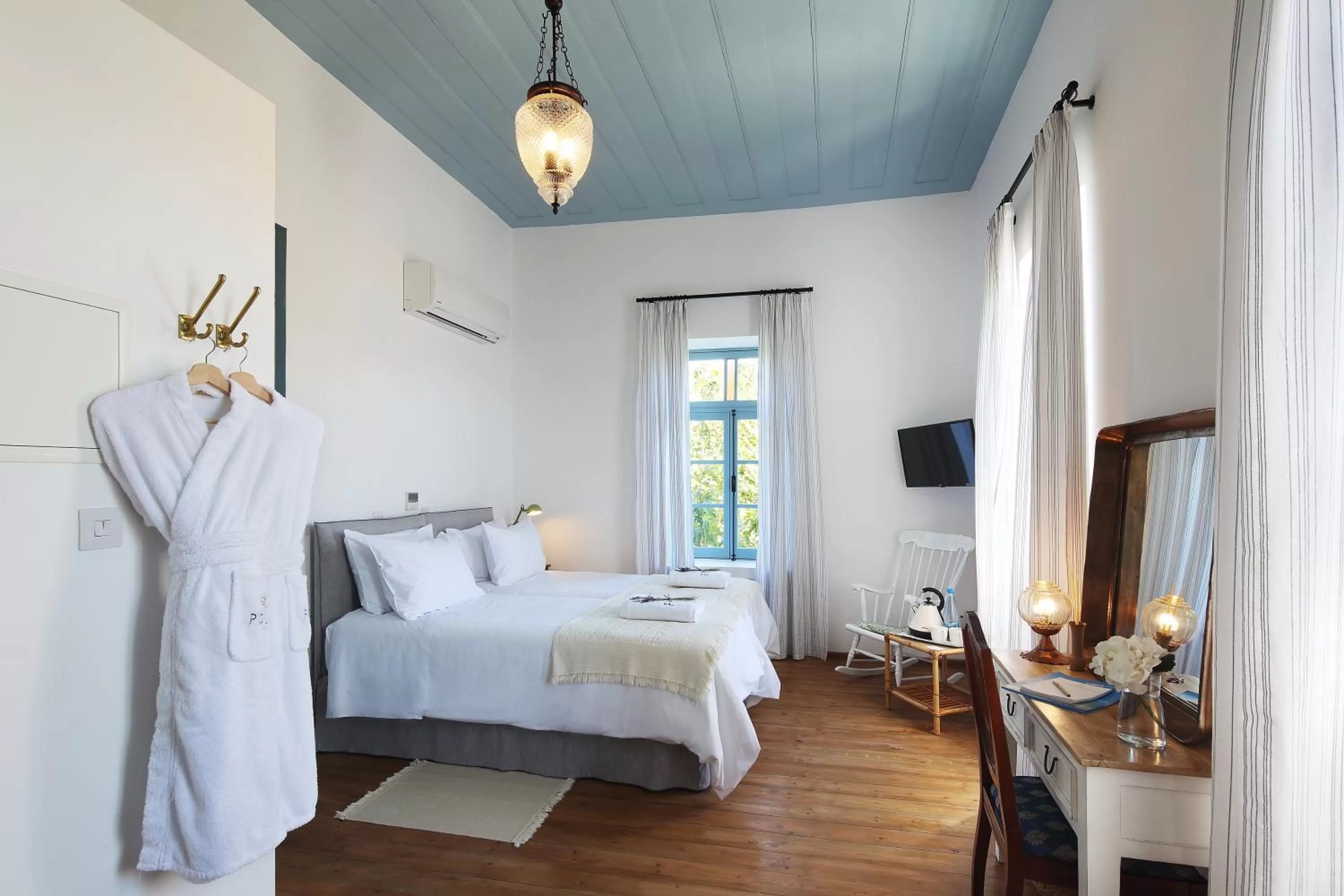 Bedroom, Bed in Polis 1907 by Louis Hotels