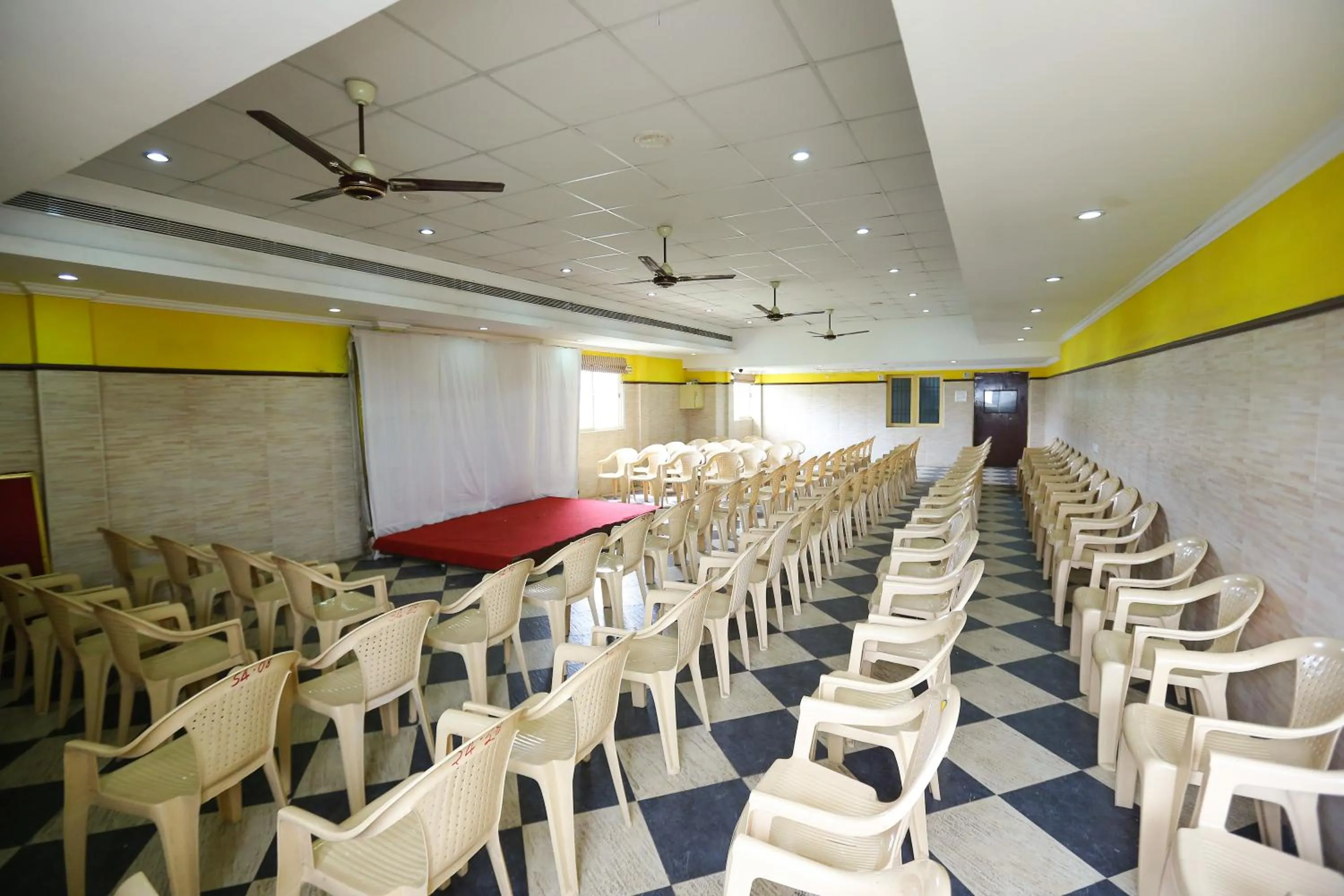 Banquet/Function facilities in Season 4 Residences - Teynampet Near Apollo Hospital ,Balaji Dental, US Consulate