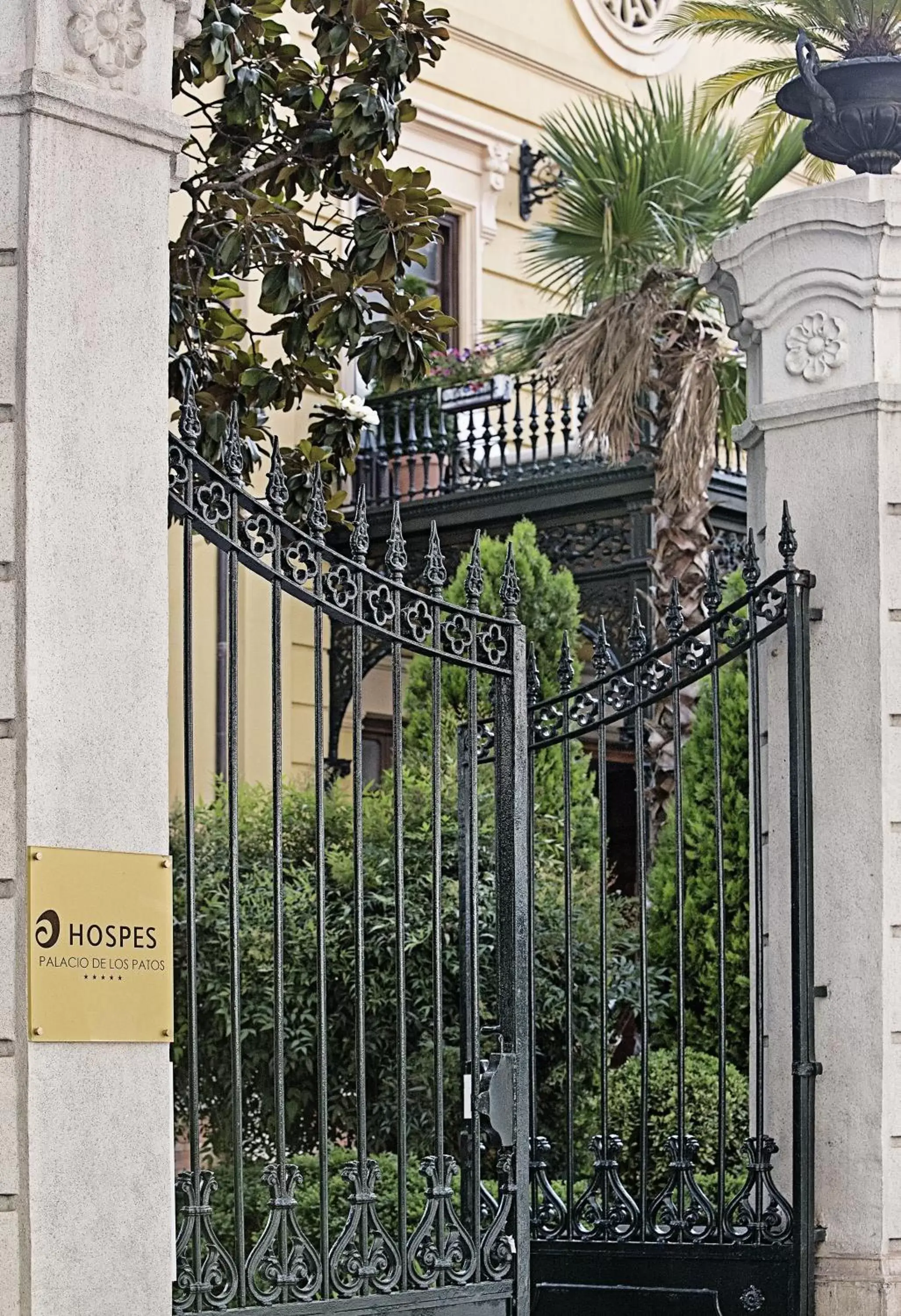 Facade/entrance, Property Building in Hospes Palacio de los Patos