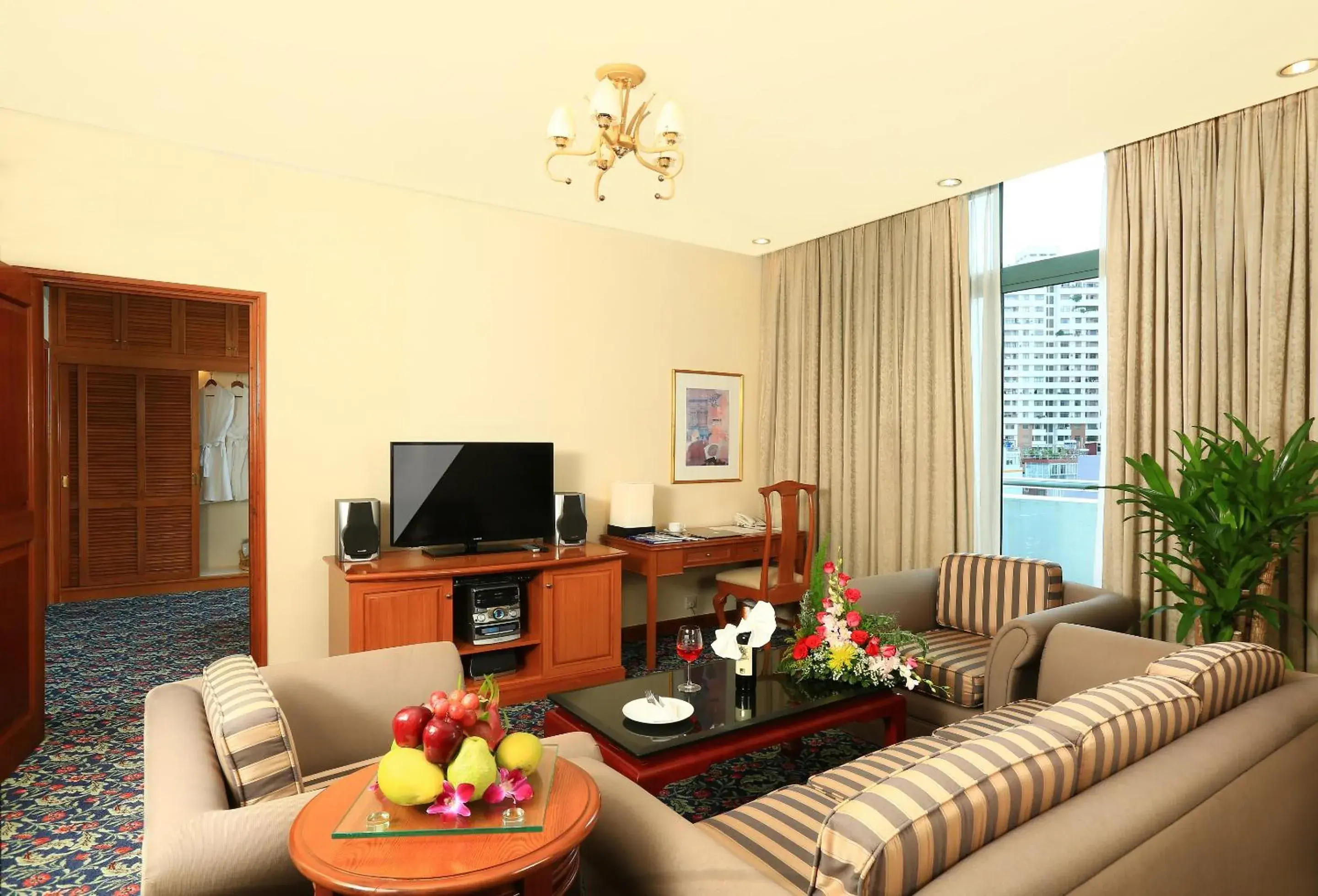 Living room in Ramana Saigon Hotel