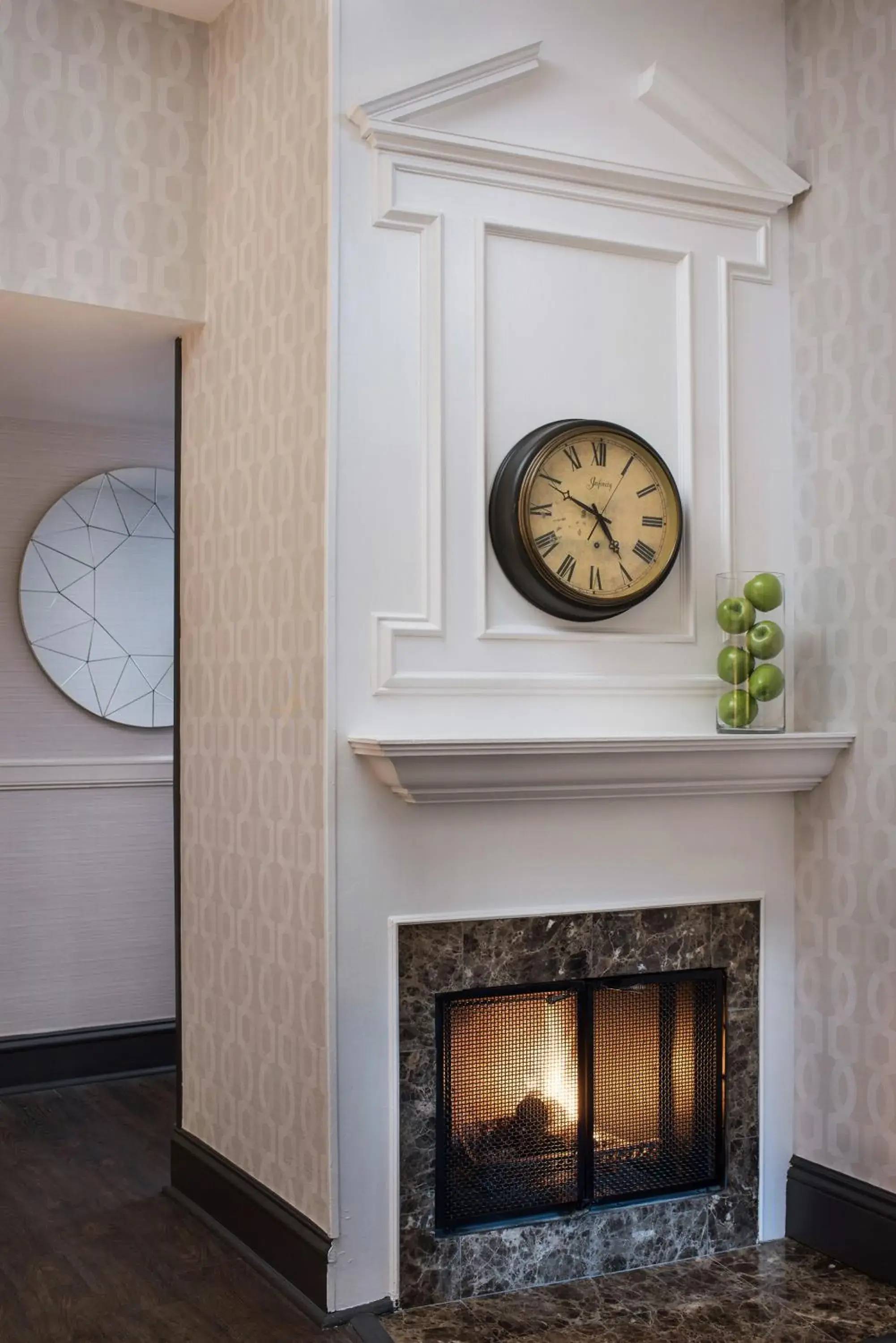 Communal lounge/ TV room in Inn at Union Square Communal lounge/ TV room in Inn at Union Square