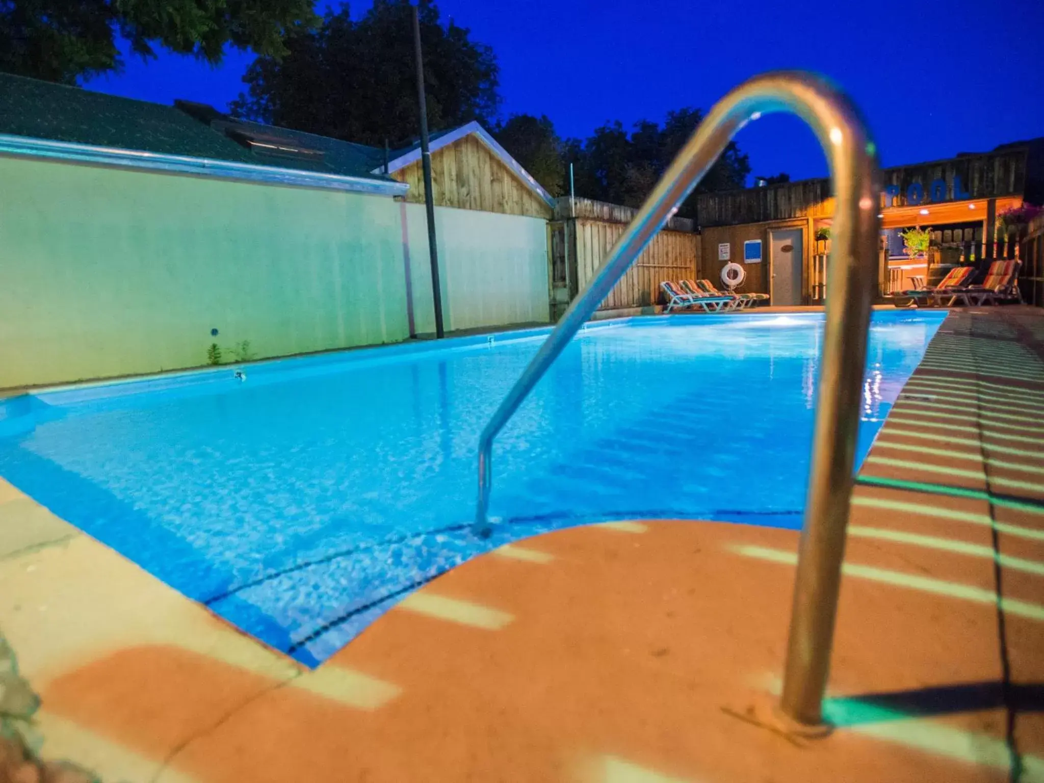 Swimming Pool in Rustic Inn