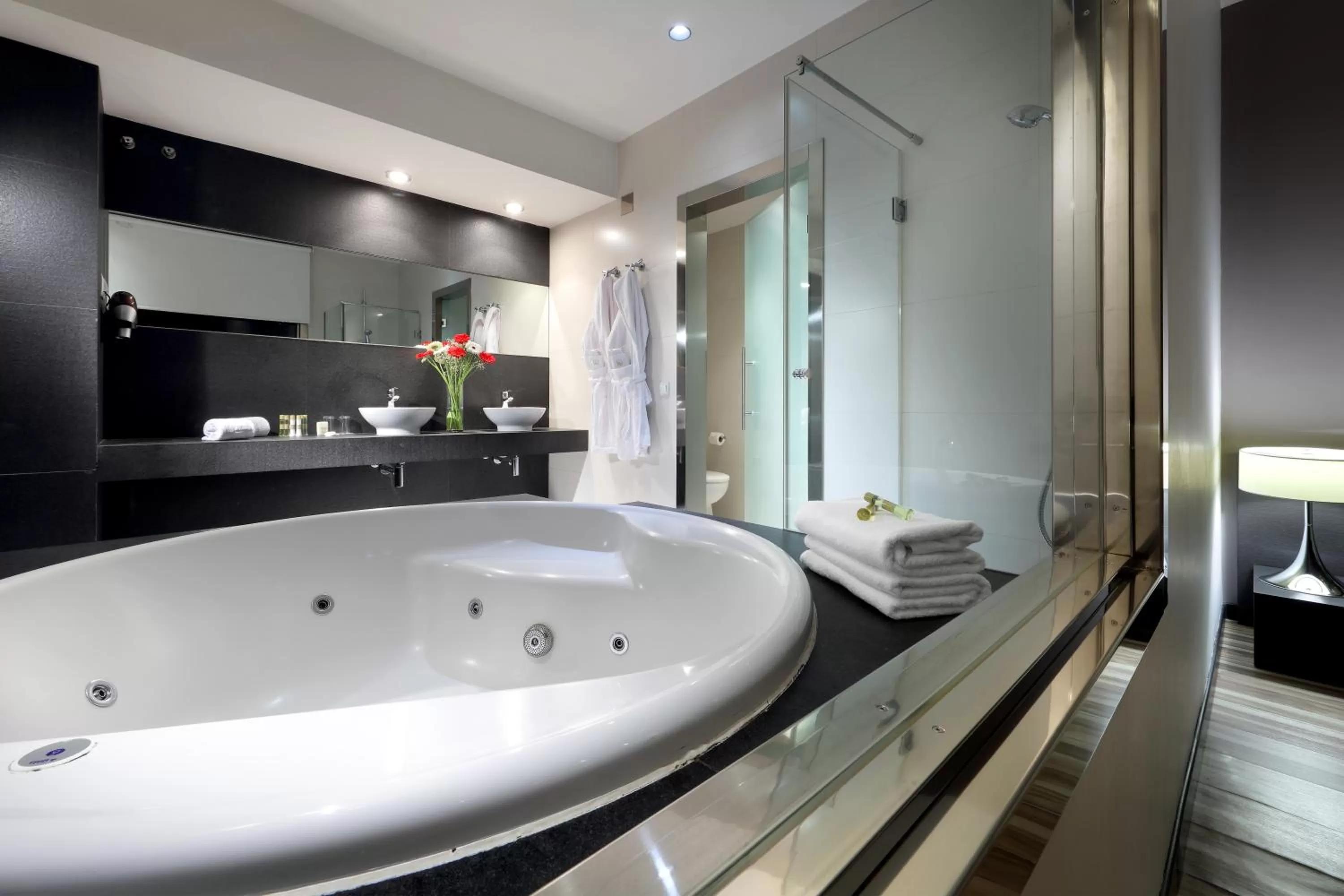 Hot Tub in Eurostars Arenas de Pinto