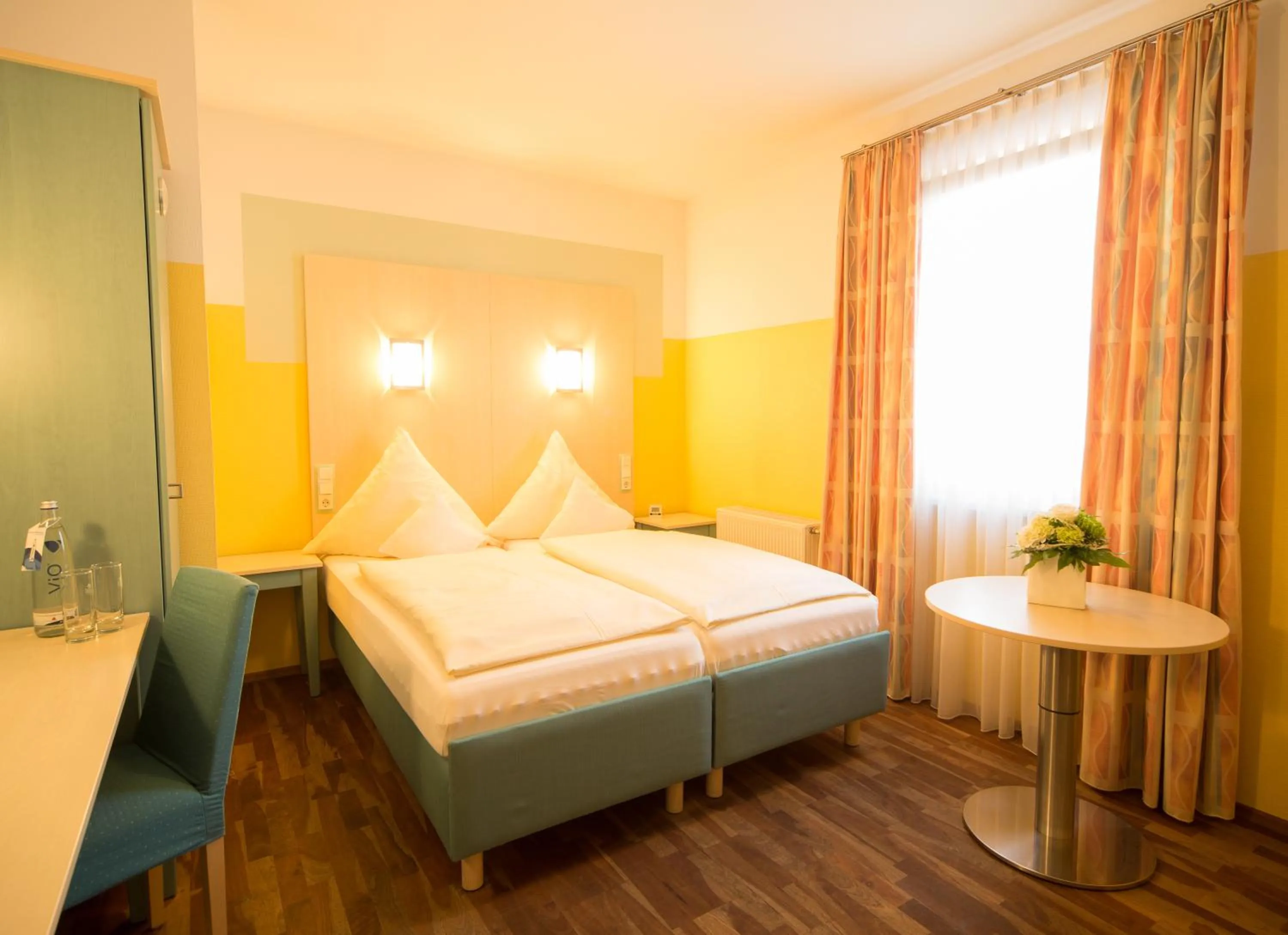 Bed in Ambient Hotel am Europakanal