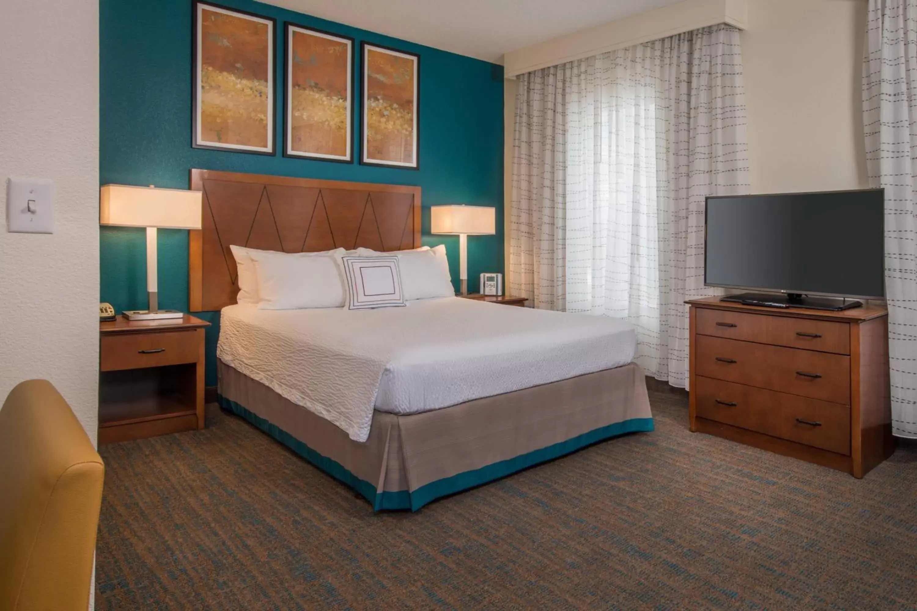 Photo of the whole room, Bed in Residence Inn Chantilly Dulles South