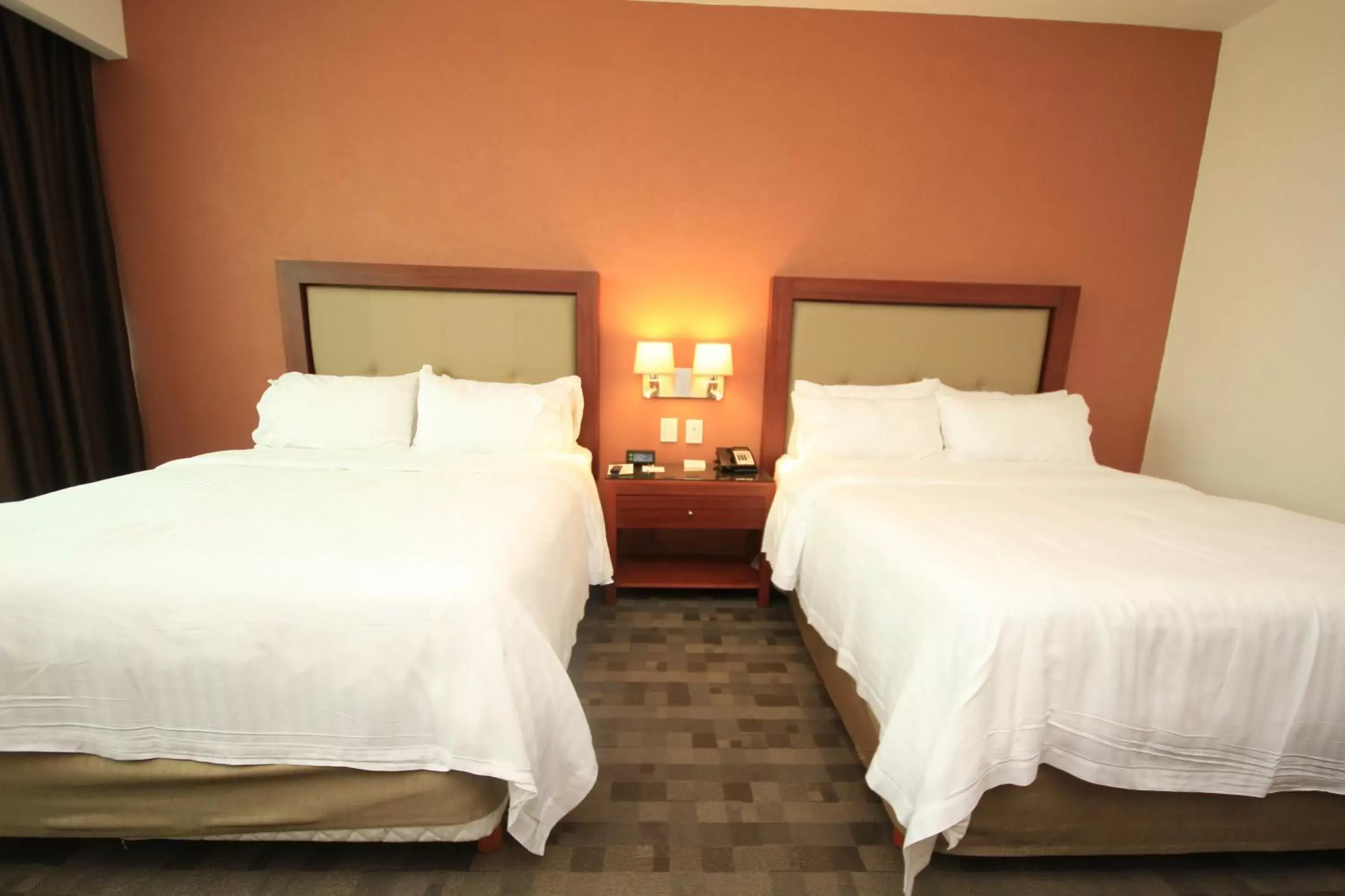 Photo of the whole room, Bed in Holiday Inn & Suites Plaza Mayor, an IHG Hotel