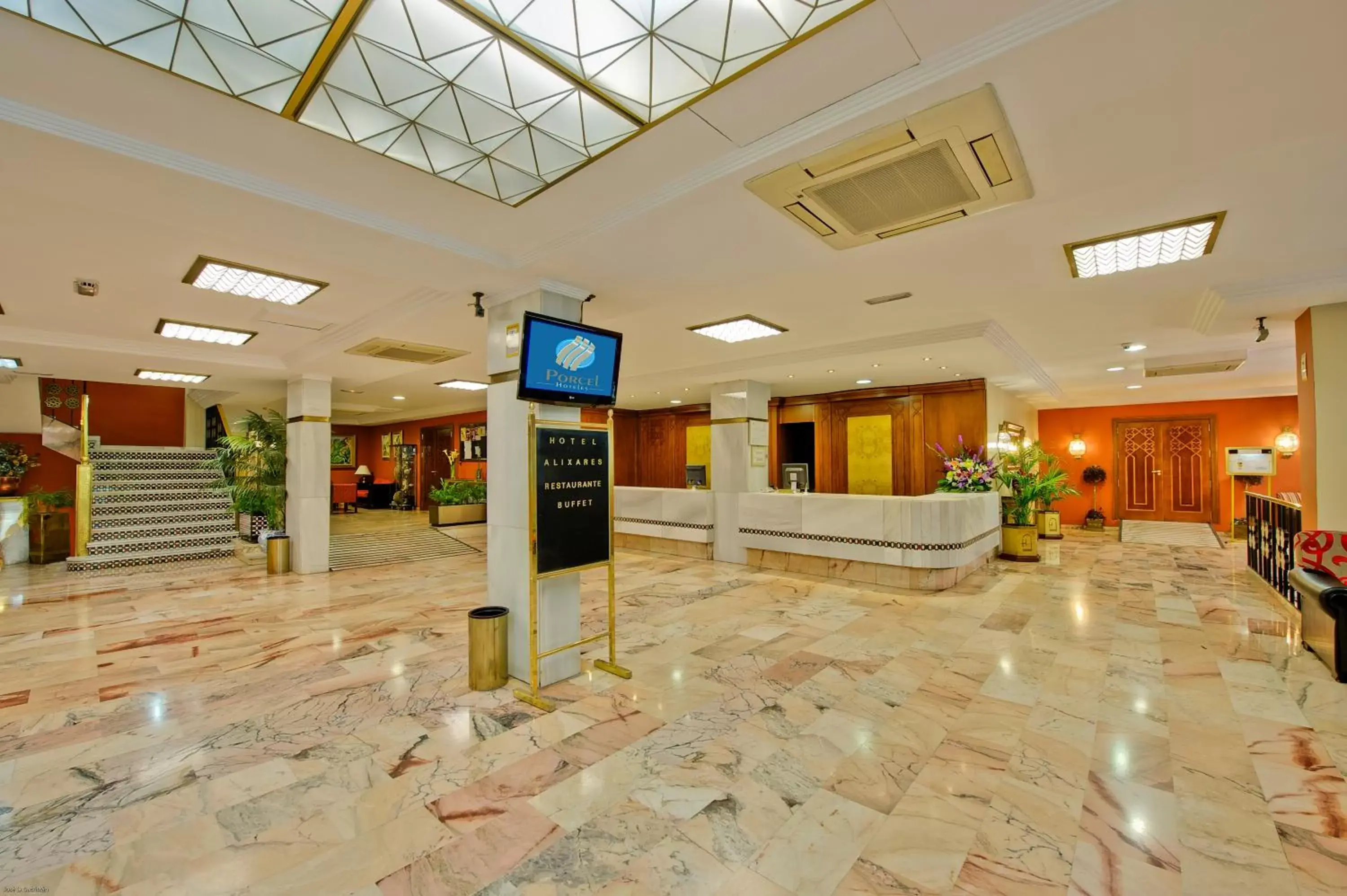 Lobby or reception in Porcel Alixares