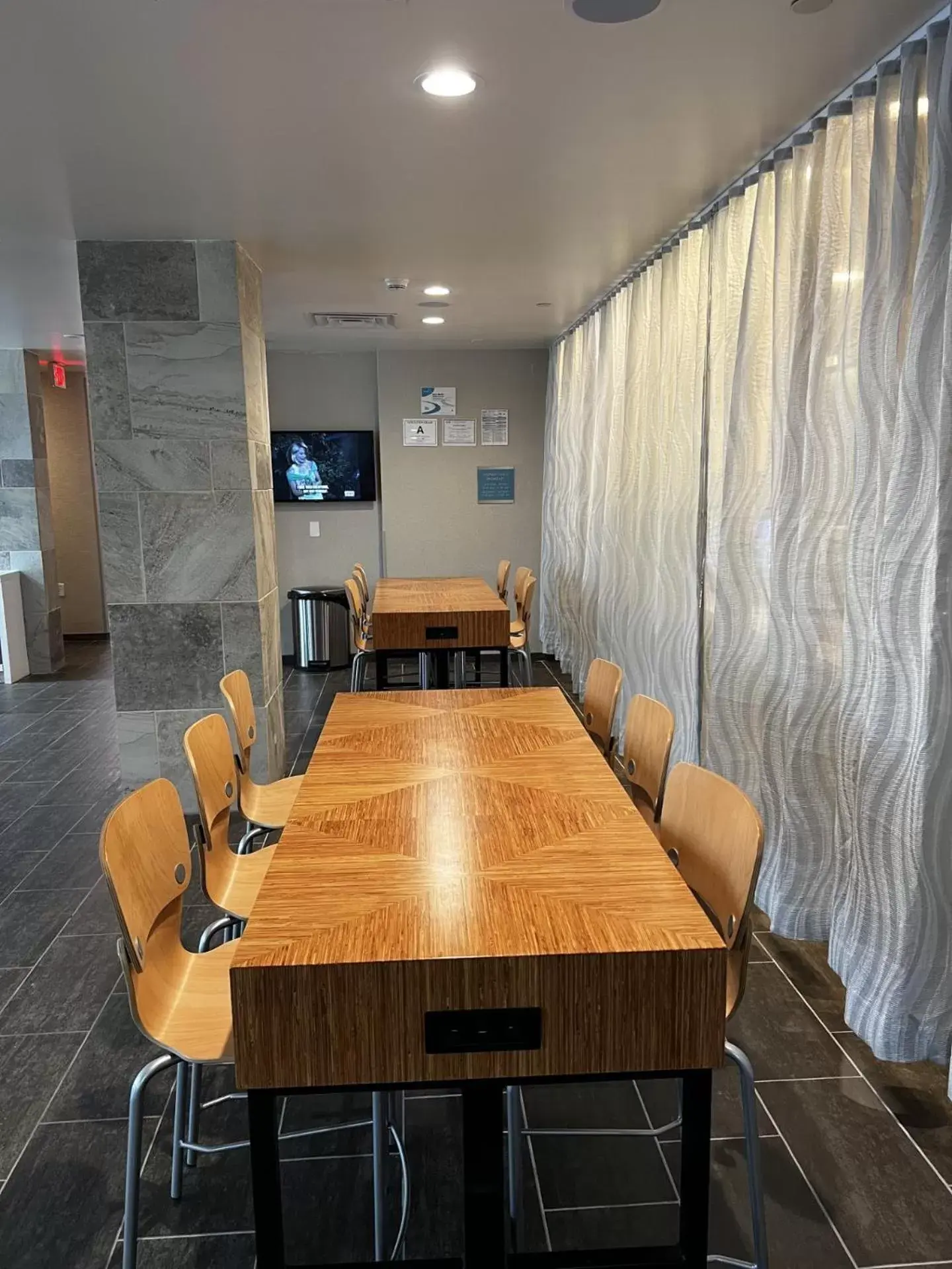 Seating area in Home2 Suites By Hilton Hinesville