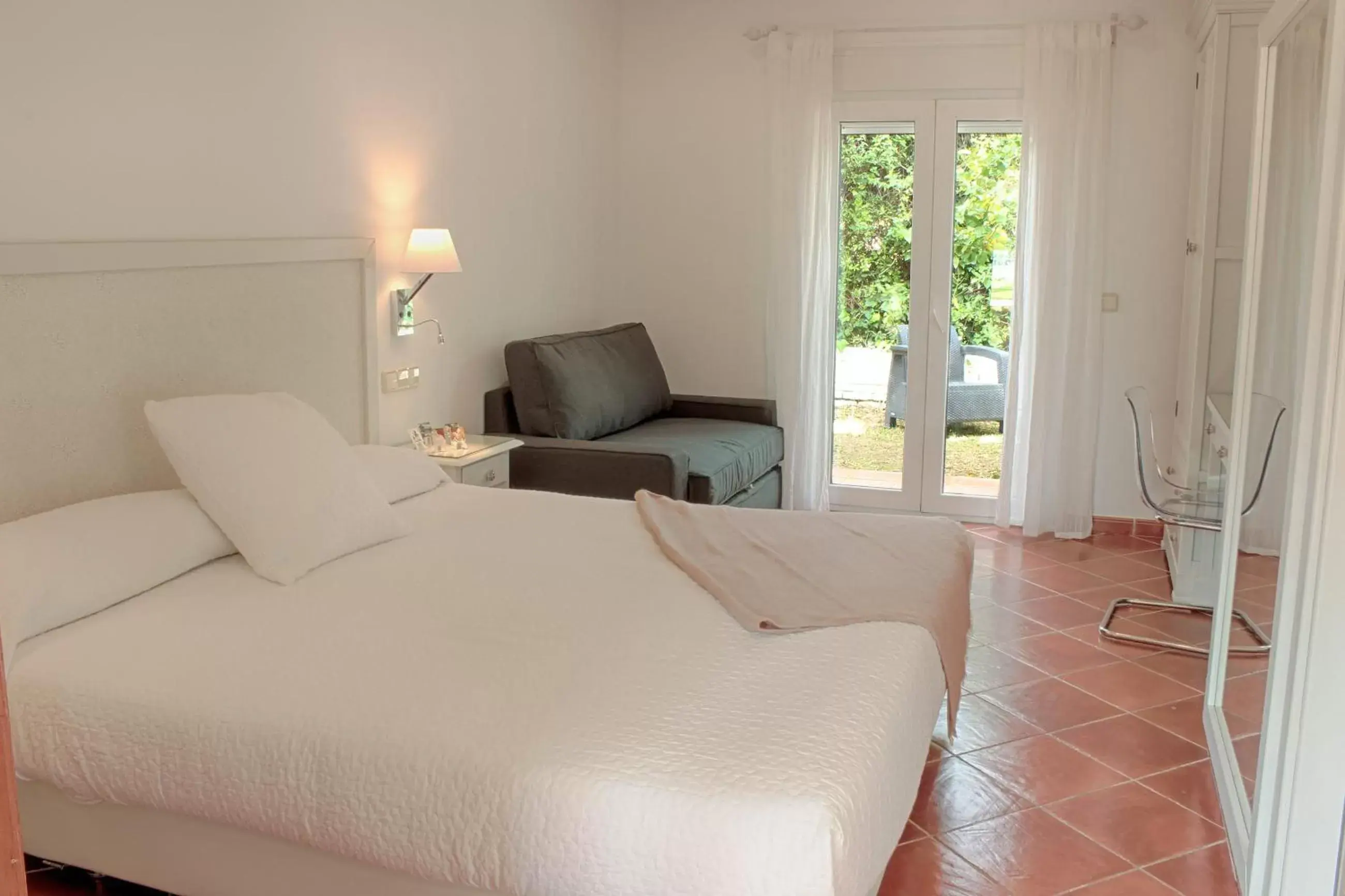 Bed in Hotel Malaga Picasso