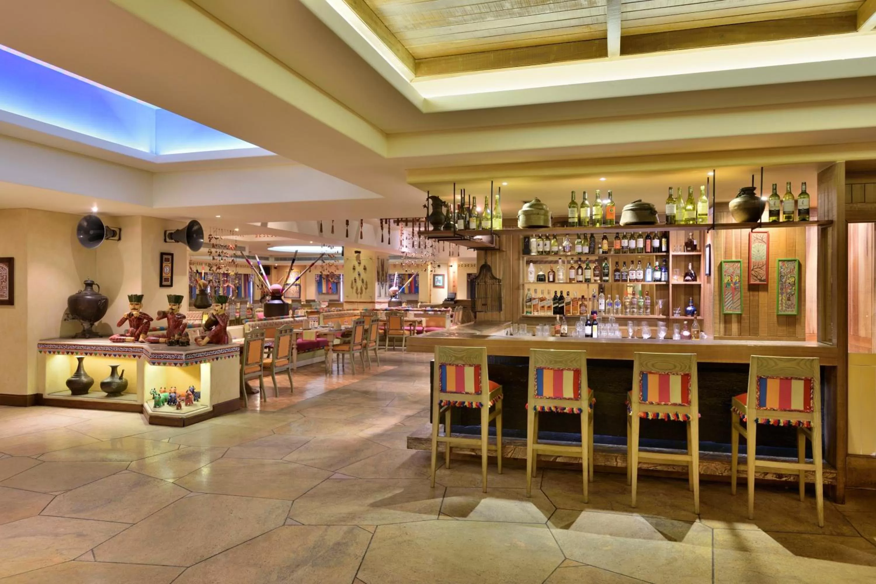 Food and drinks in Radisson Blu Hotel, Indore