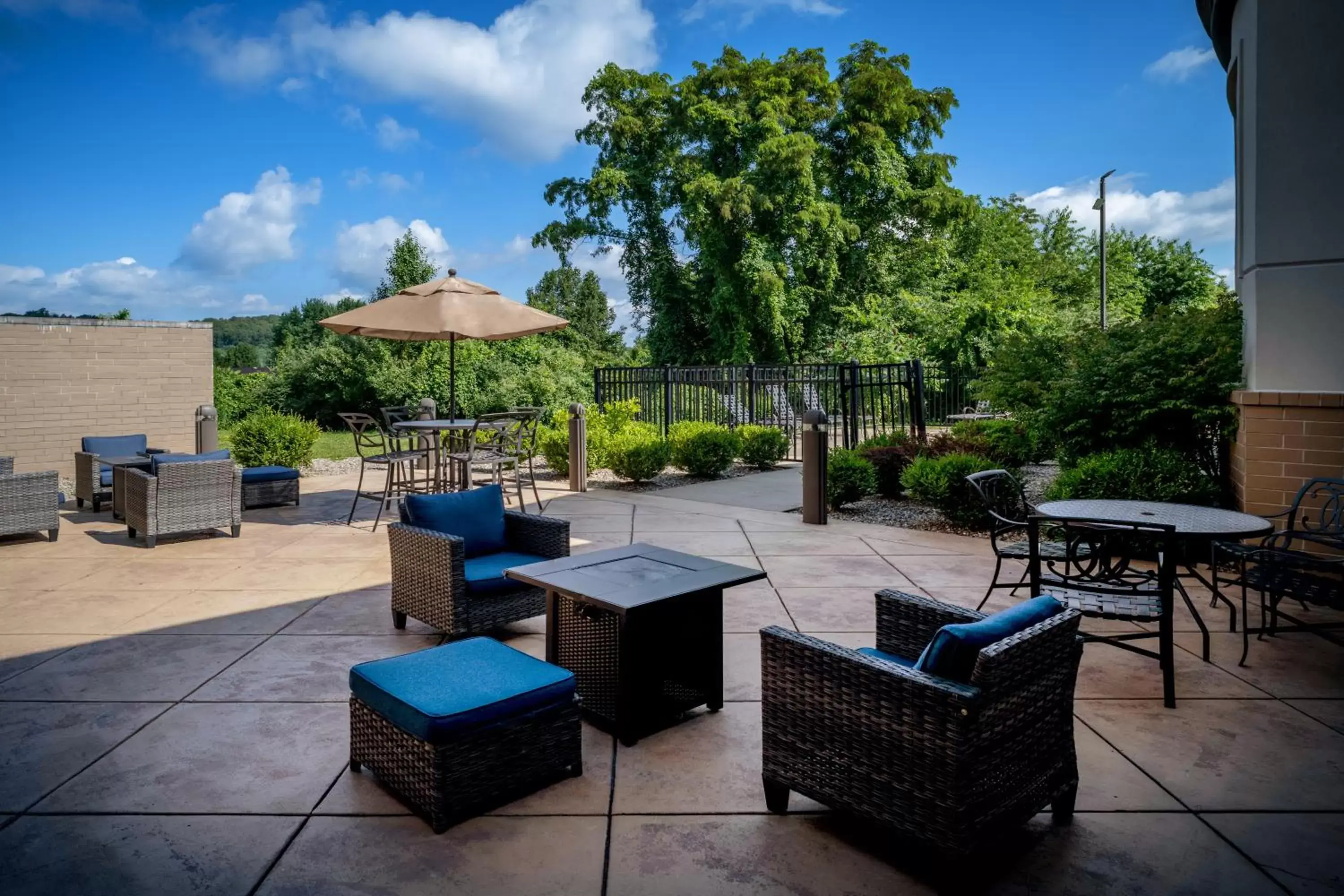 Balcony/Terrace in Holiday Inn Hotel & Suites Beckley, an IHG Hotel