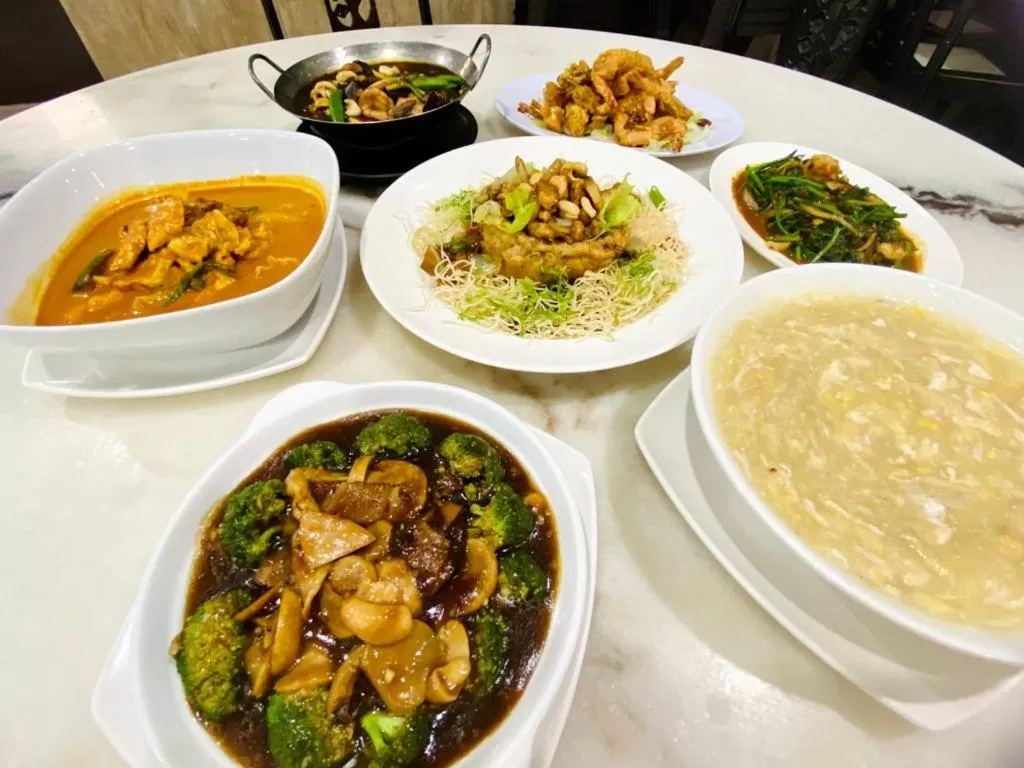 Restaurant/places to eat in Pantai Inn Kota Kinabalu