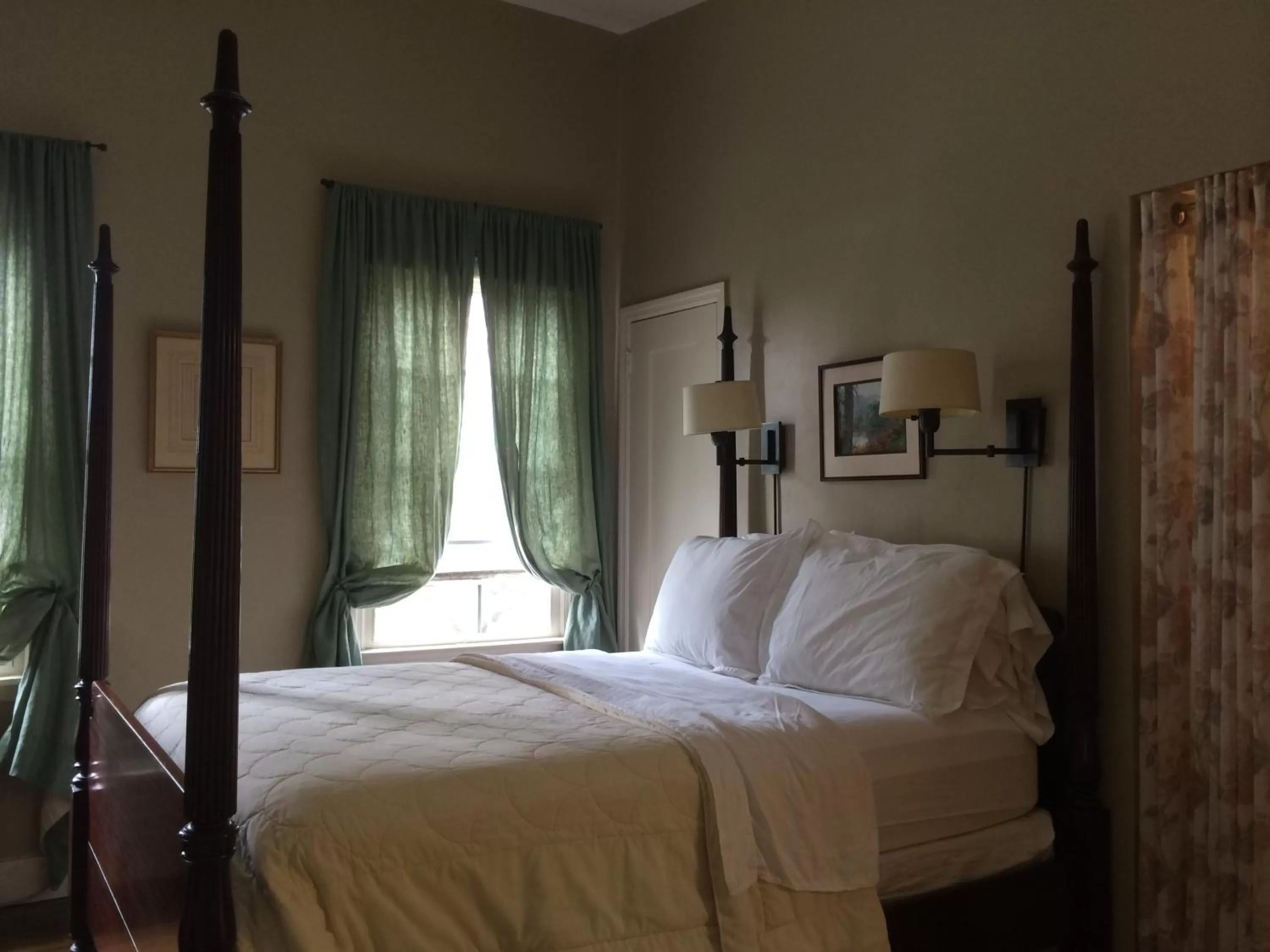 Bedroom, Bed in Incentra Village Hotel