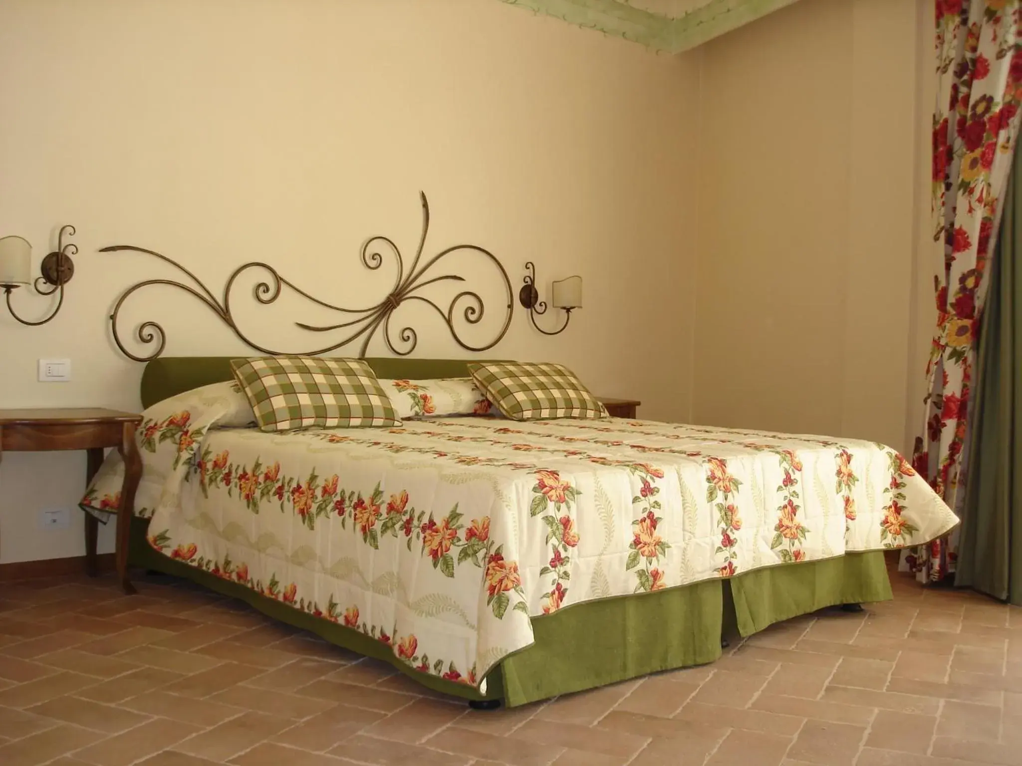 Bed in Hotel Borgo Di Cortefreda