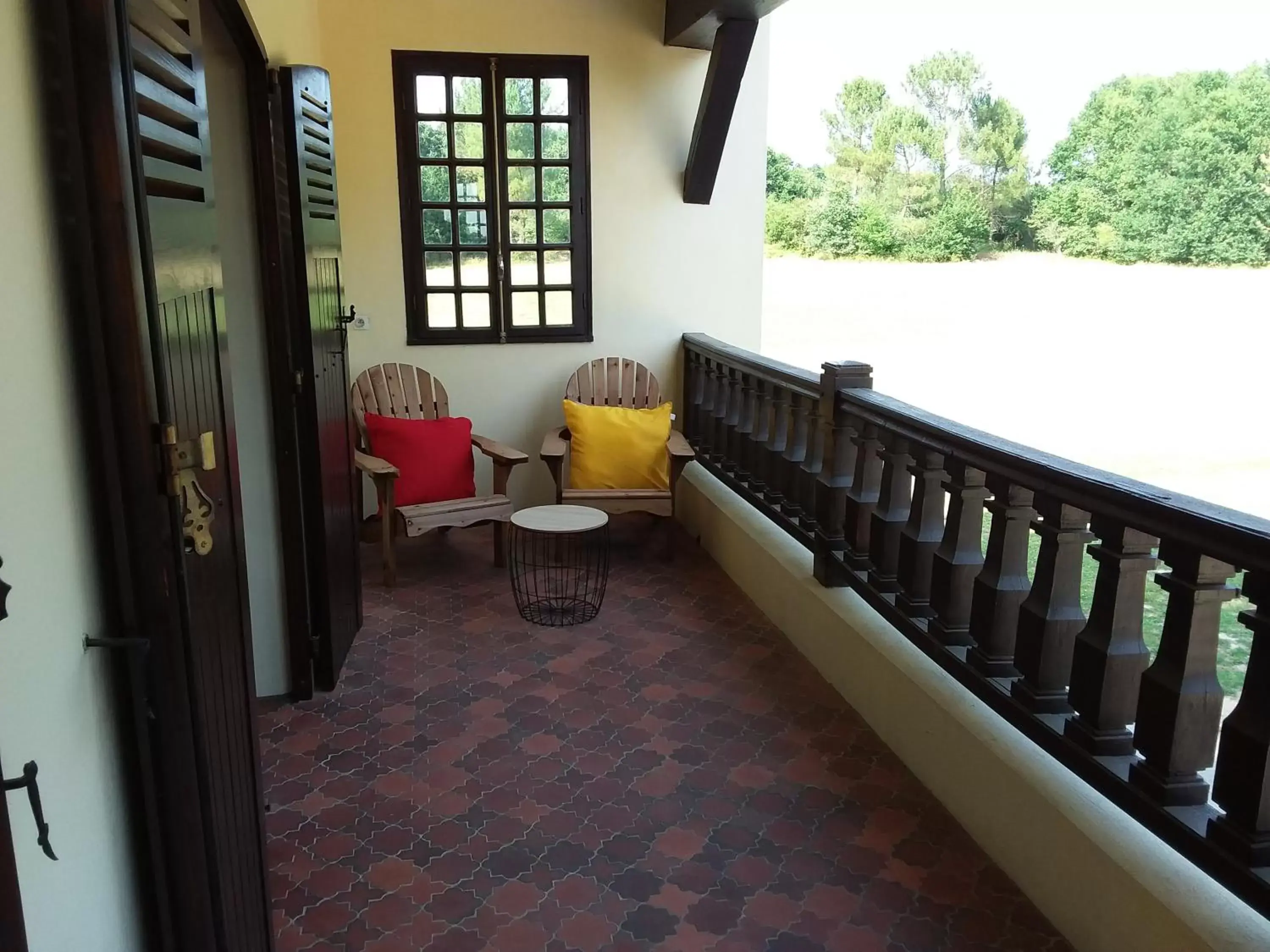 Balcony/Terrace in maison d'hôtes labastide