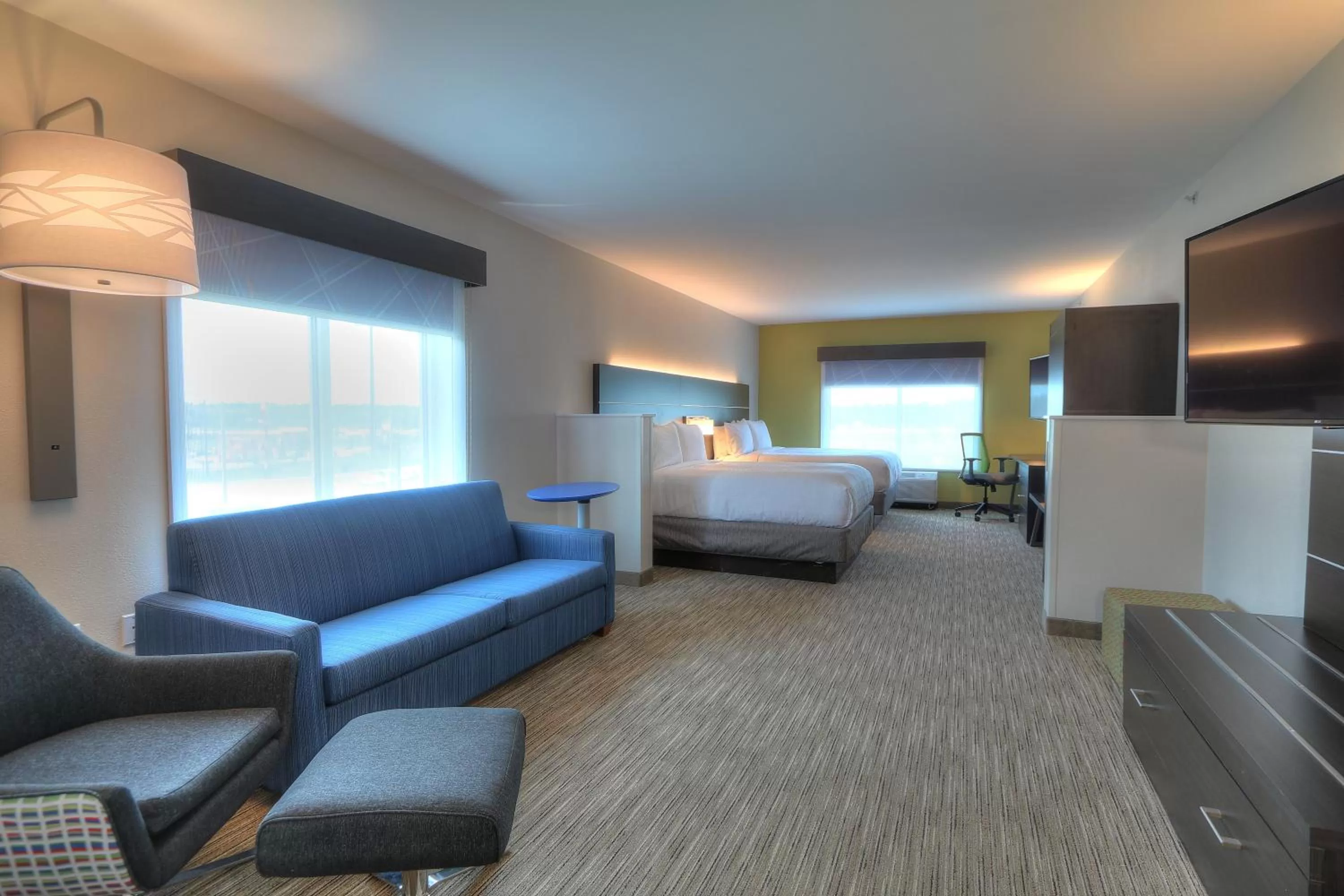 Photo of the whole room, Bed in Holiday Inn Express Hotel & Suites Mobile Saraland by IHG