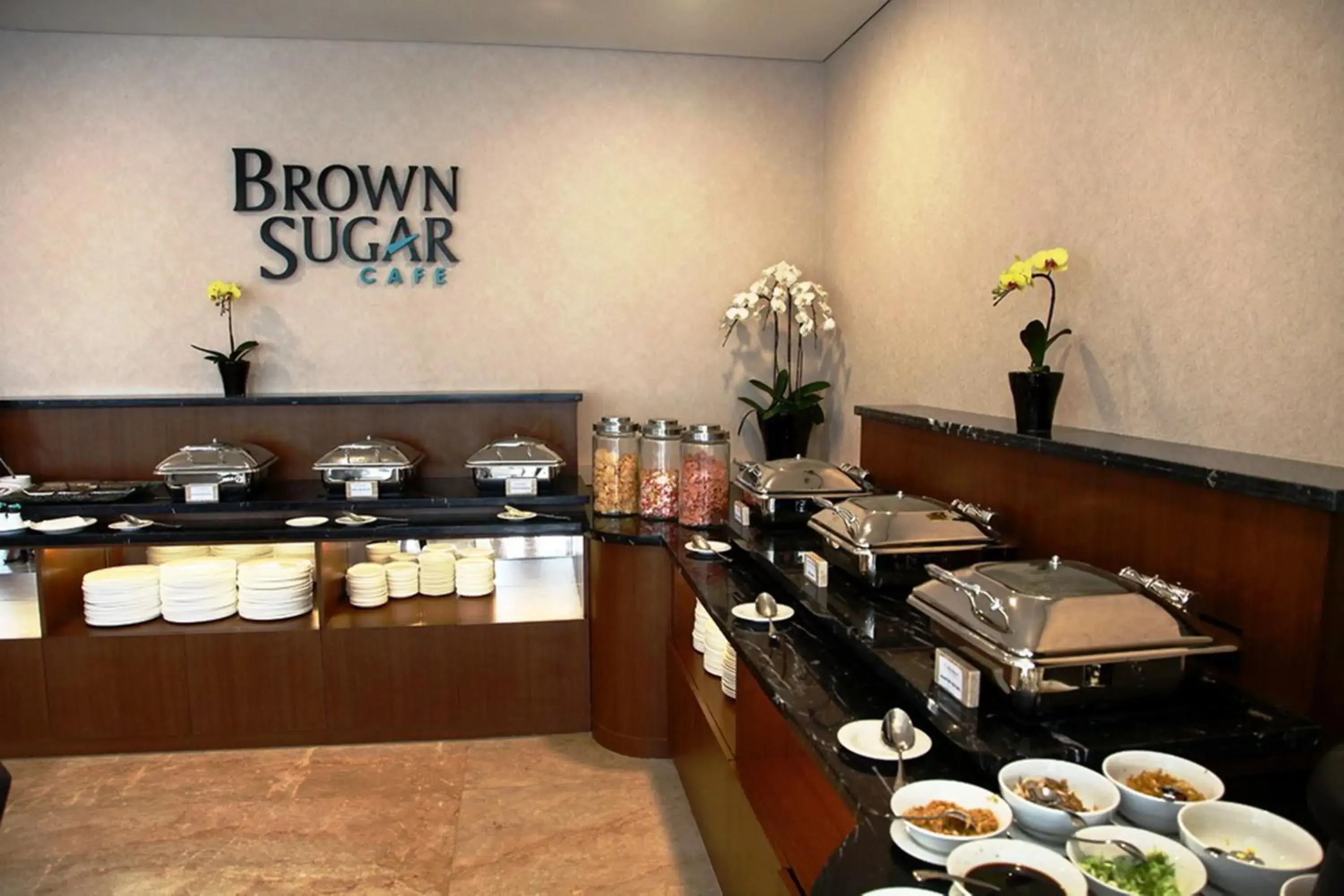 Restaurant/places to eat in Hotel California Bandung Restaurant/places to eat in Hotel California Bandung