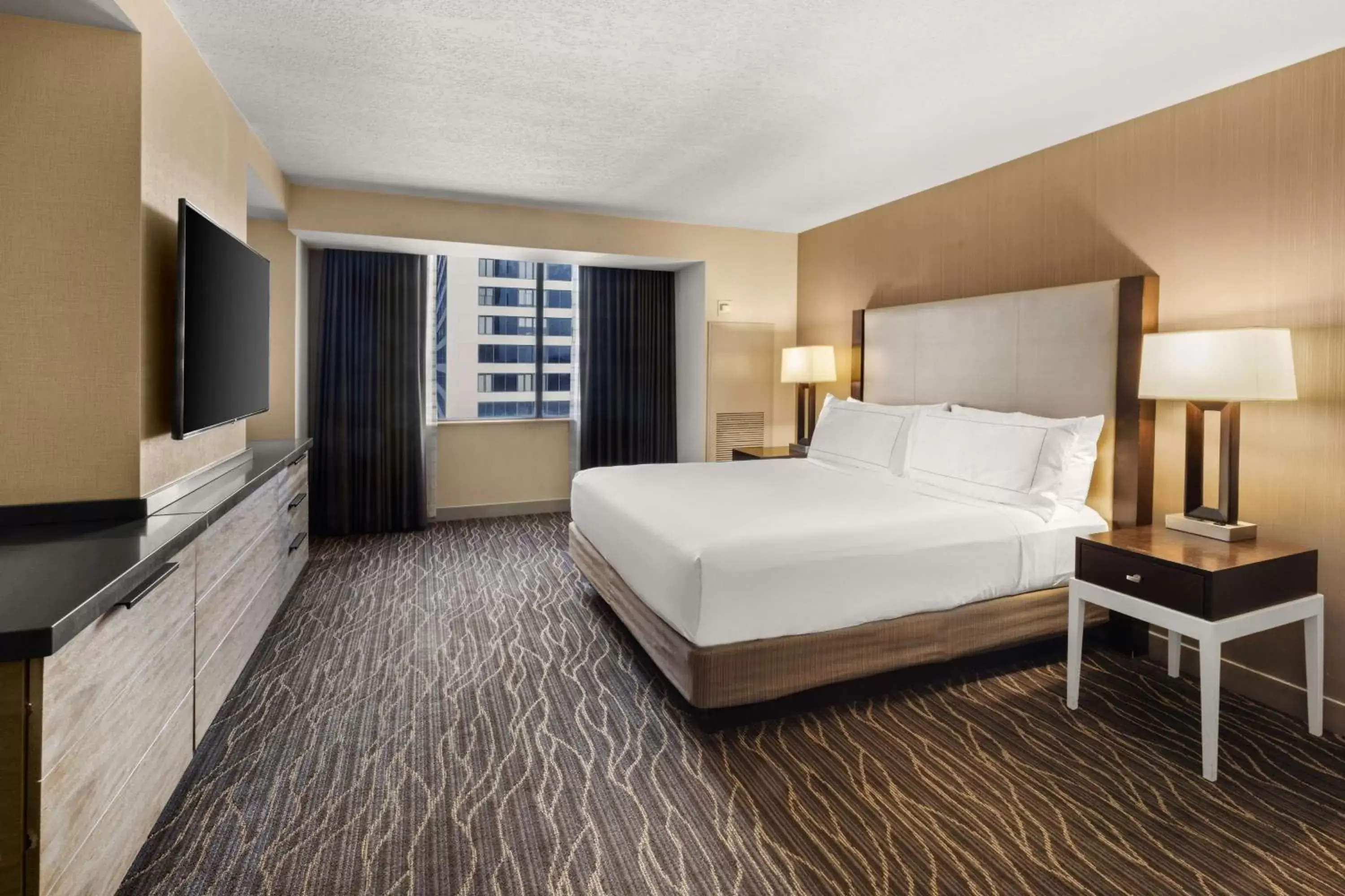 Bed in Hilton Salt Lake City Center