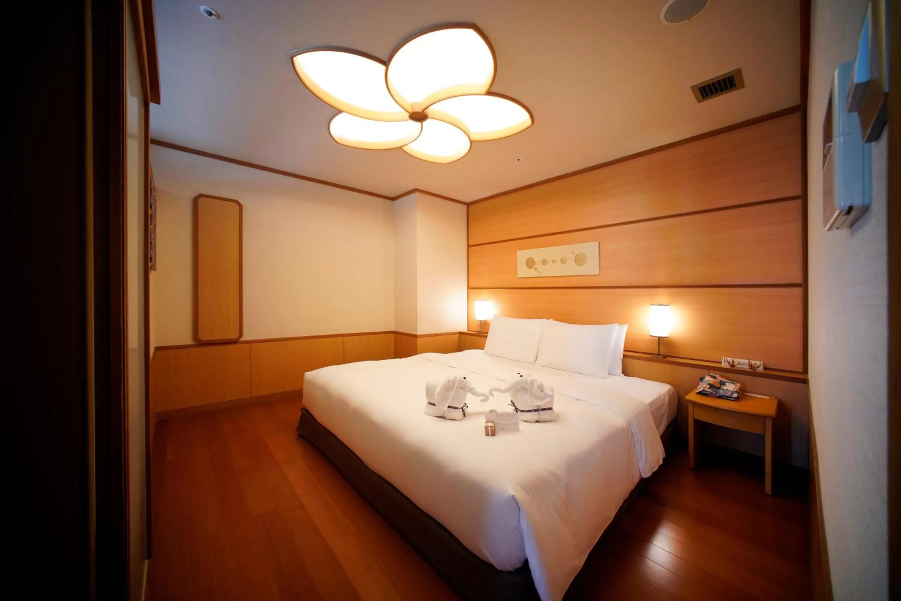 Bed in Radium Kagaya Taipei