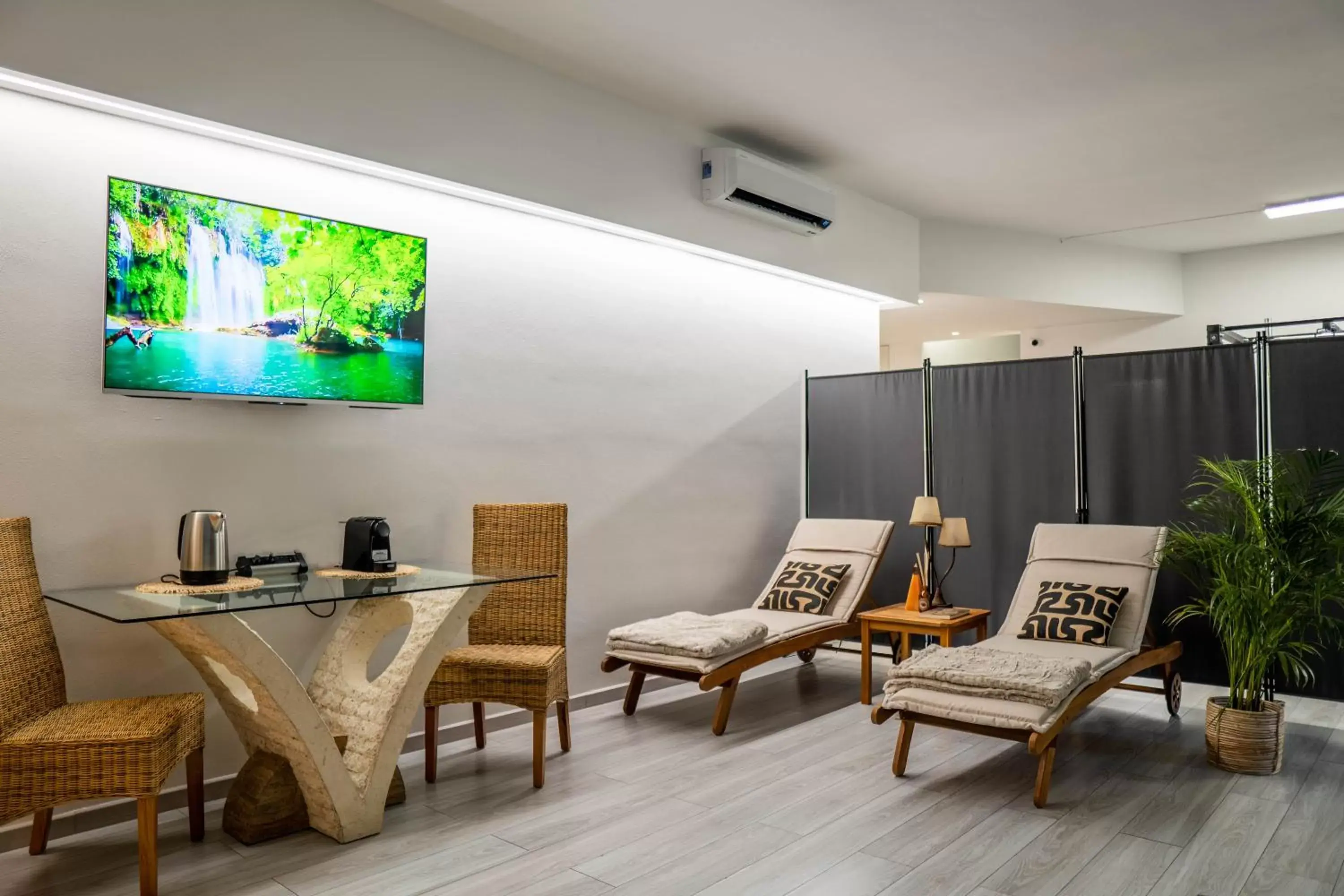 Spa and wellness centre/facilities, TV/Entertainment Center in Residence Le Palme