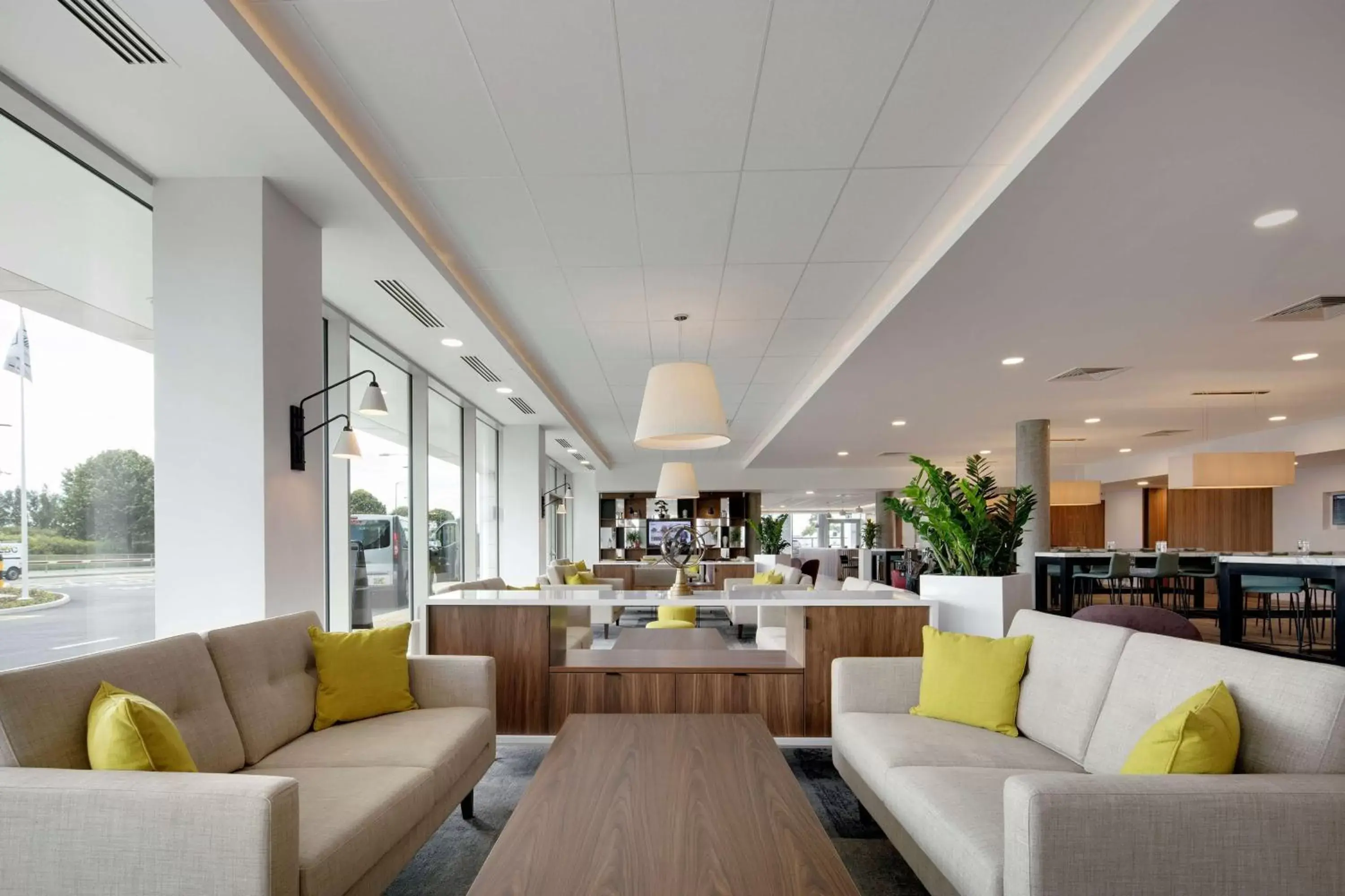 Lobby or reception, Restaurant/Places to Eat in Hampton By Hilton London Stansted Airport