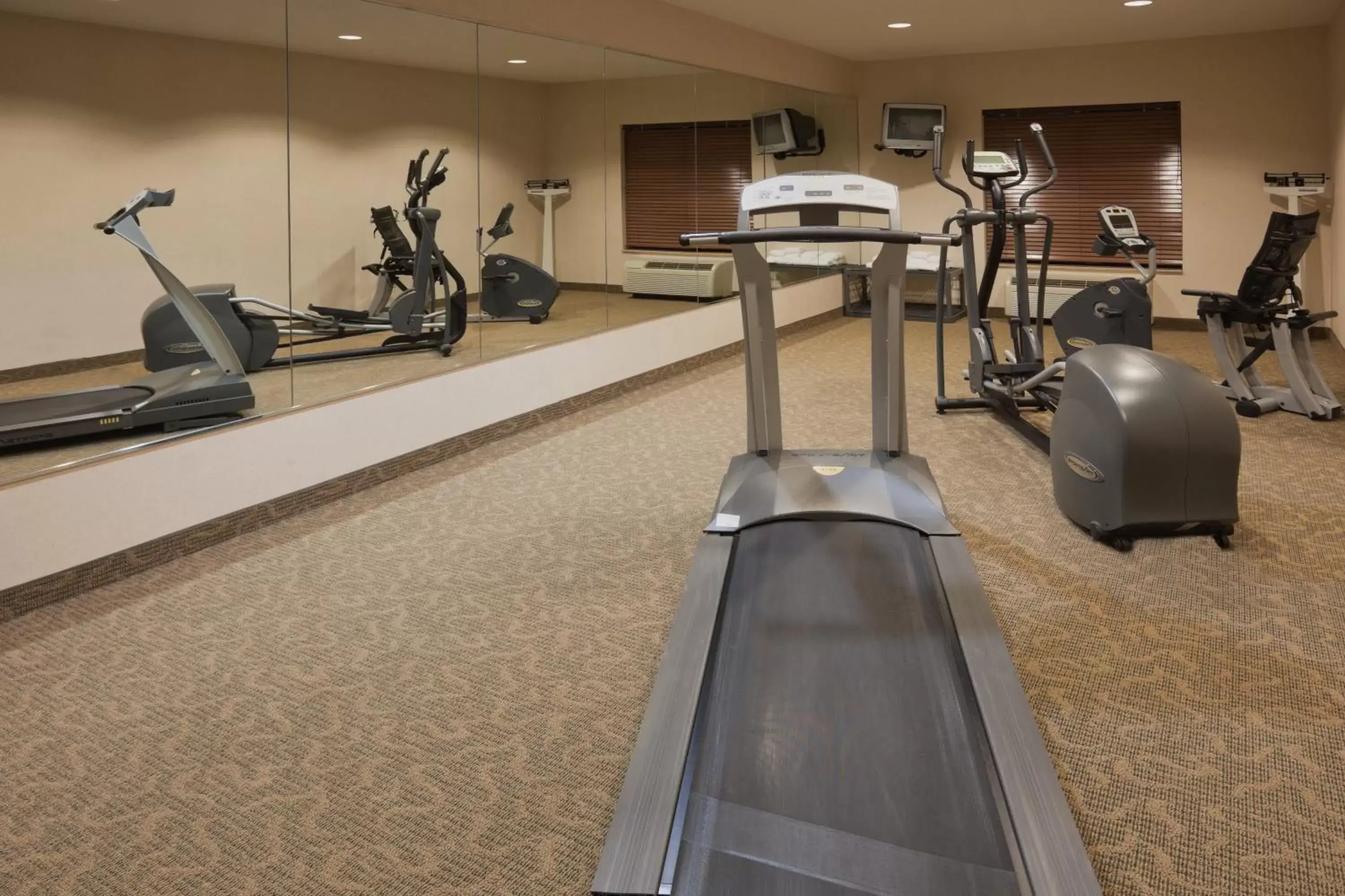 Fitness centre/facilities, Fitness Center/Facilities in Holiday Inn Express Hotel & Suites Bryan-Montpelier, an IHG Hotel