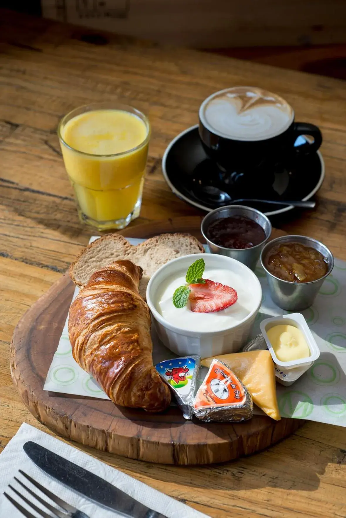 Continental breakfast, Breakfast in Grand Daddy Boutique Hotel