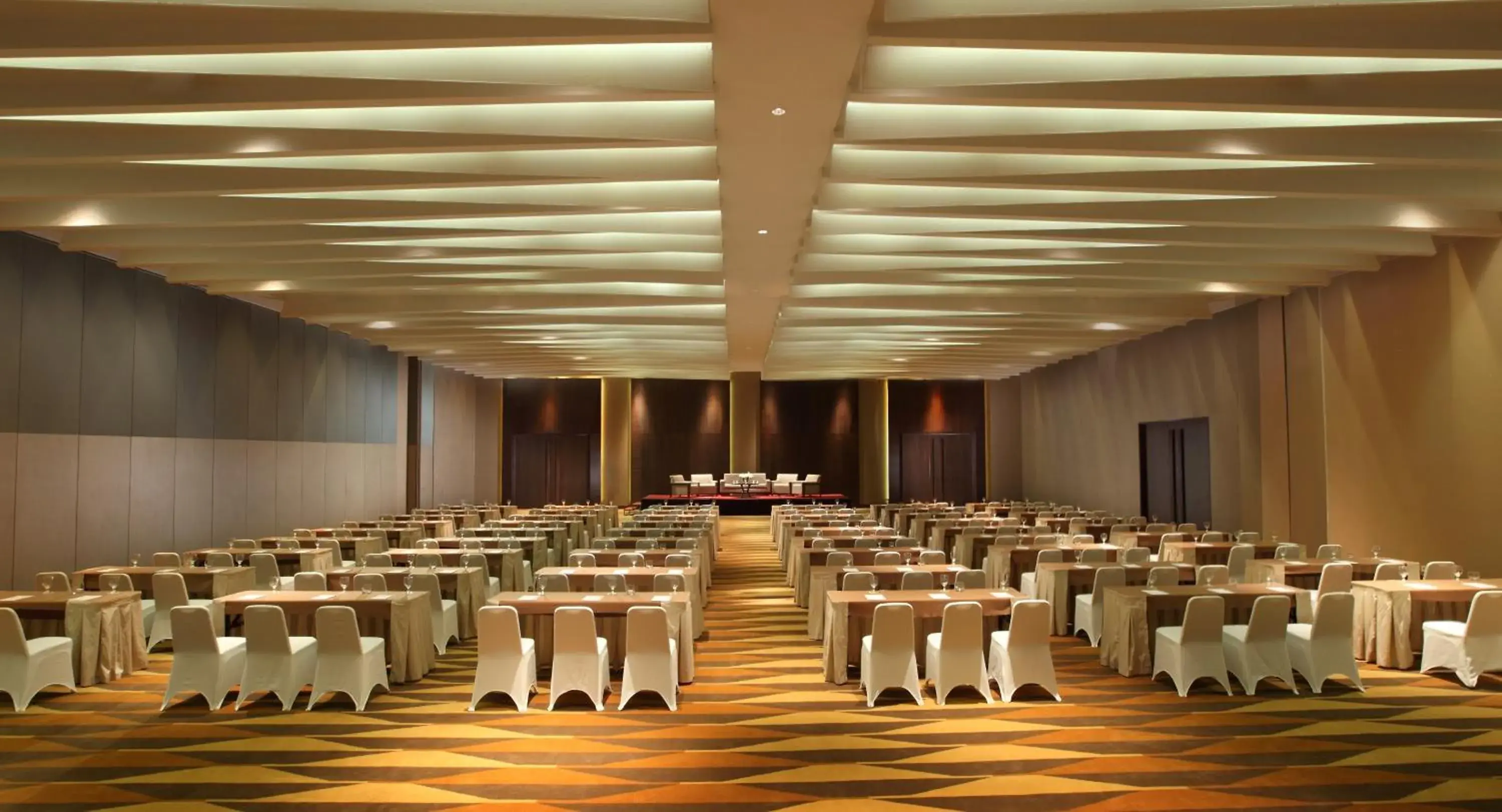 Property building in Santika Premiere Dyandra Hotel & Convention - Medan Property building in Santika Premiere Dyandra Hotel & Convention - Medan