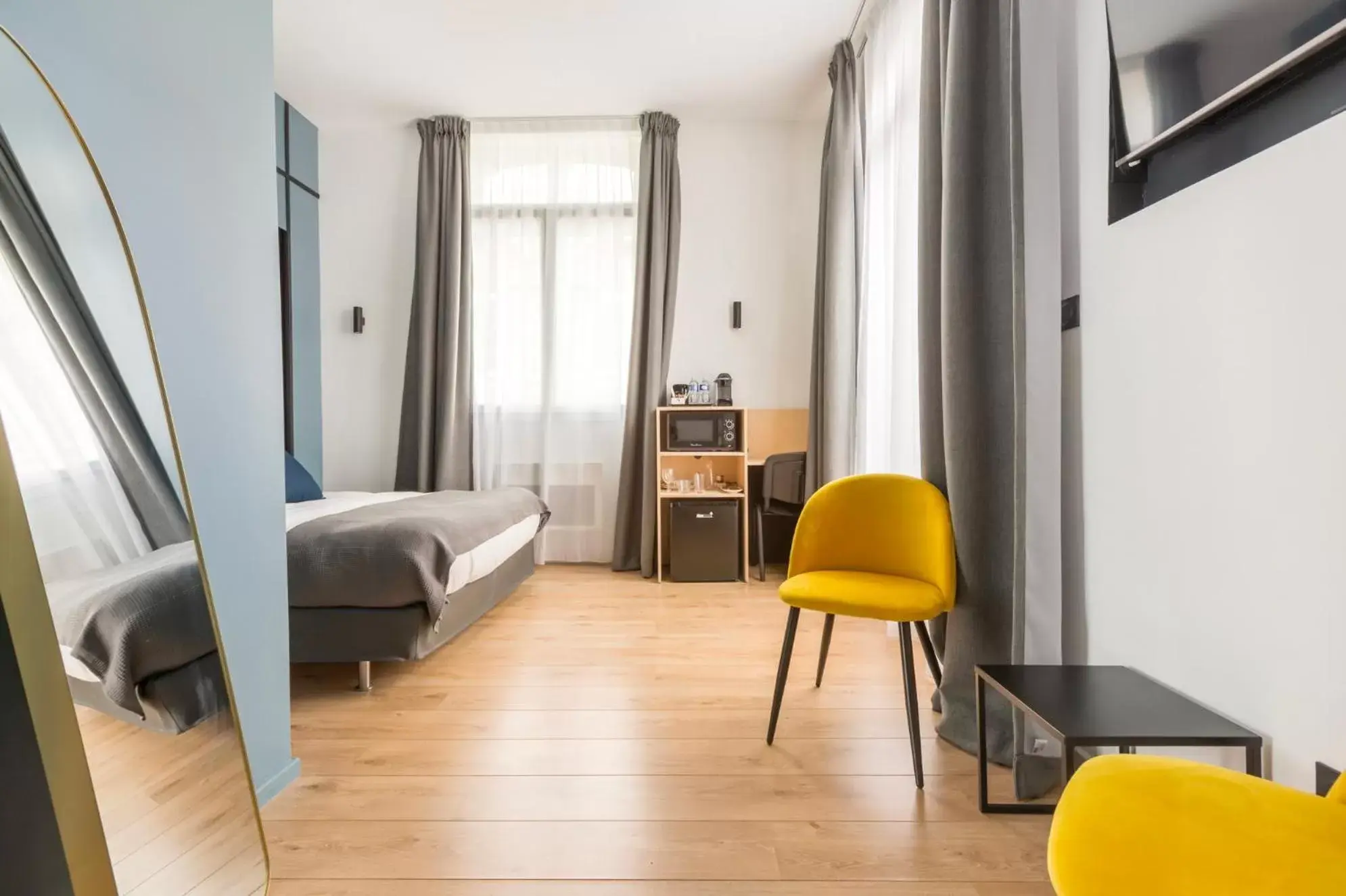 Bedroom, Seating Area in Le Chat Qui Dort - Villa Gounod