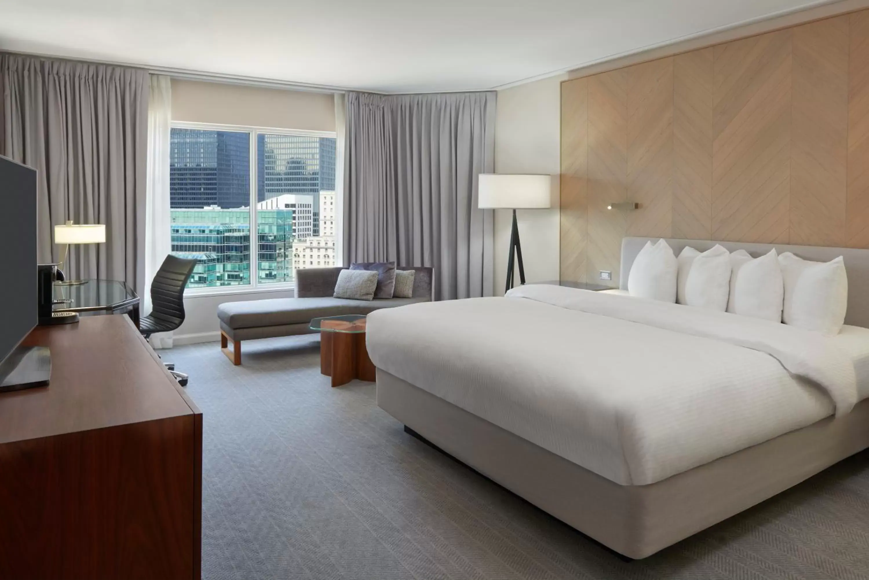 Bedroom in InterContinental Toronto Centre, an IHG Hotel