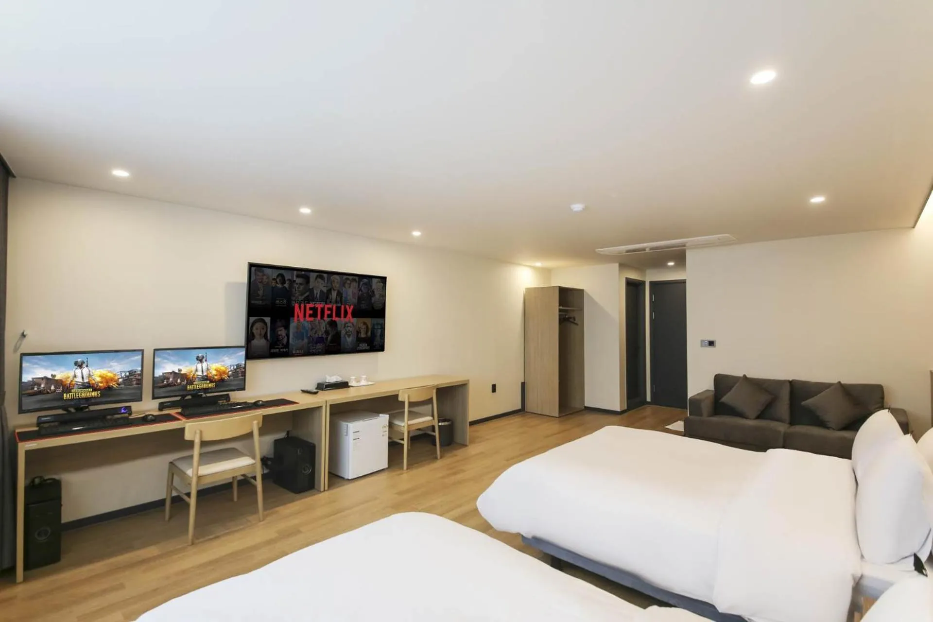 Bed in Benikea hotel