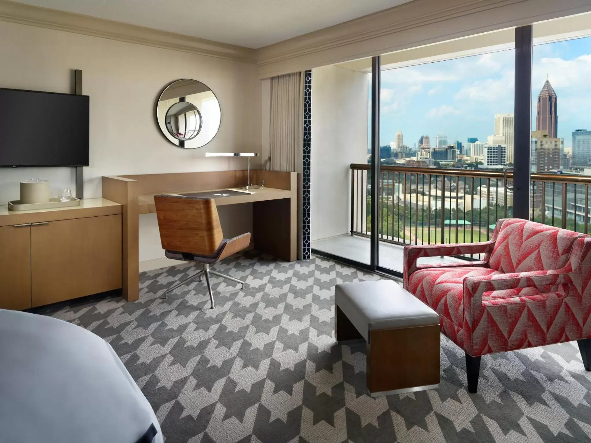 Photo of the whole room, Seating Area in Omni Atlanta Hotel at CNN Center