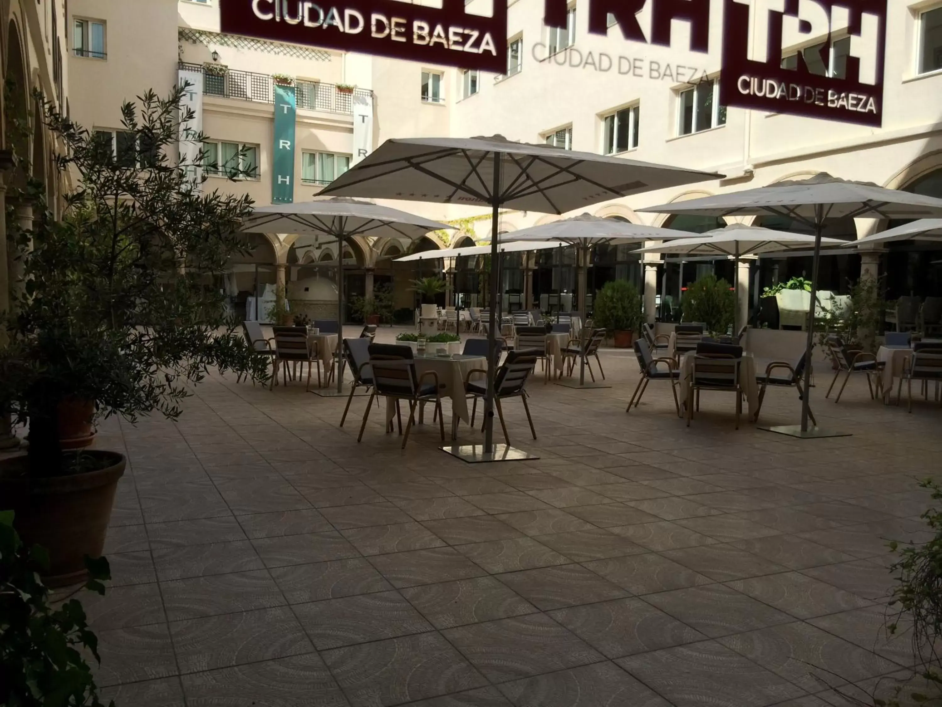 Balcony/Terrace, Restaurant/Places to Eat in TRH Ciudad de Baeza