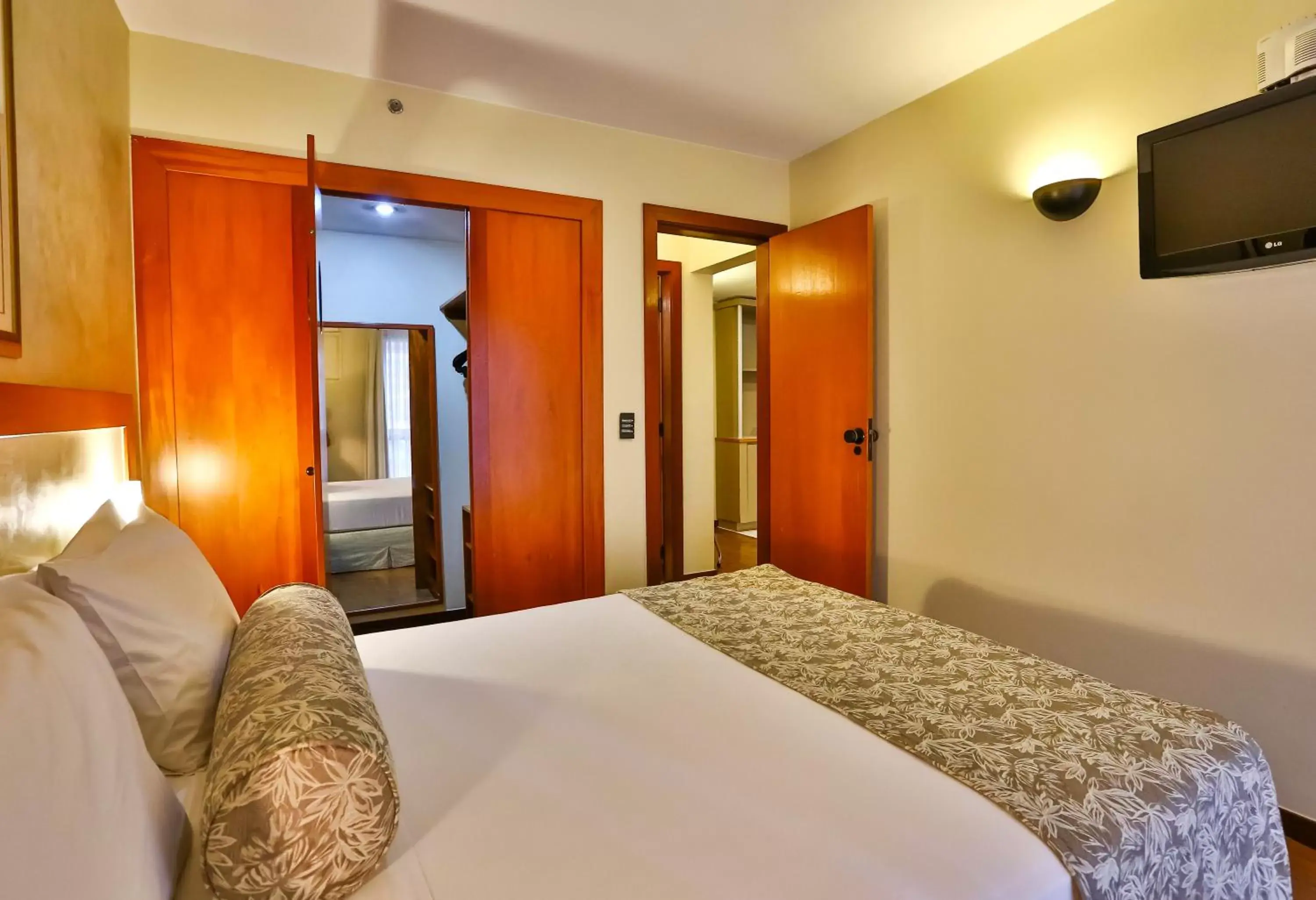 Bedroom, Bed in Metropolitan Hotel Brasília Bedroom, Bed in Metropolitan Hotel Brasília