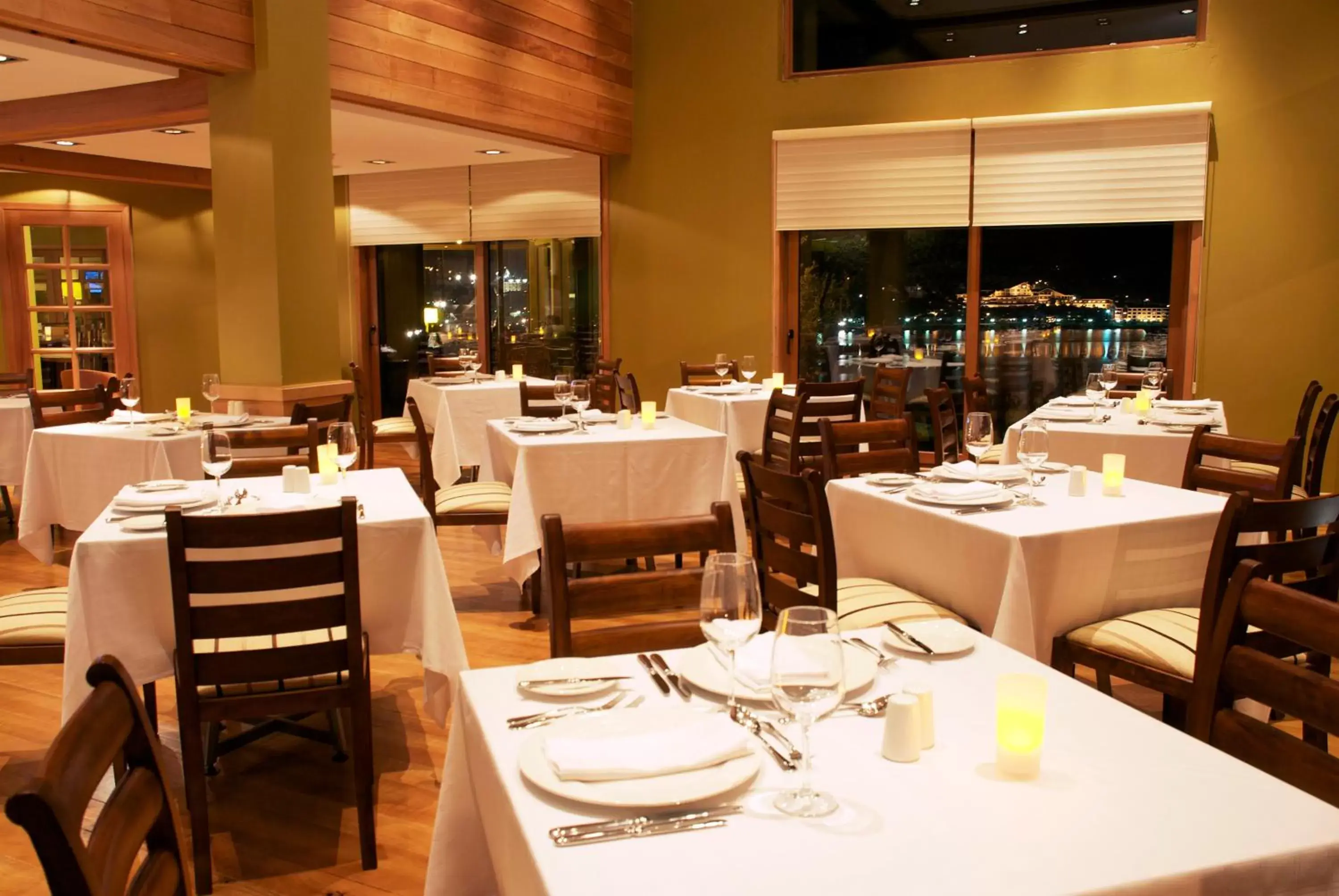 Restaurant/Places to Eat in Hotel Cumbres Puerto Varas