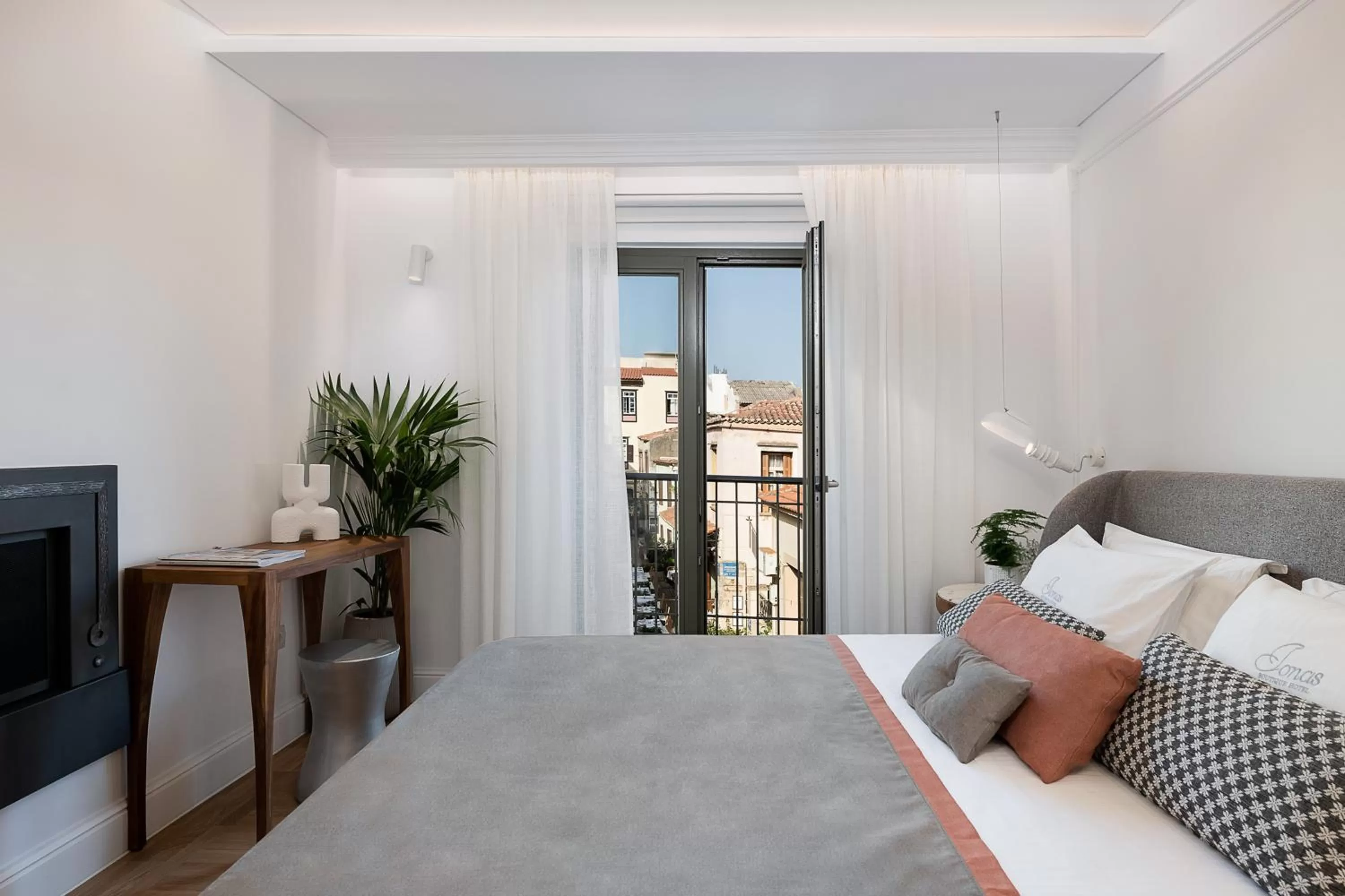 Photo of the whole room, Bed in Ionas Boutique Hotel