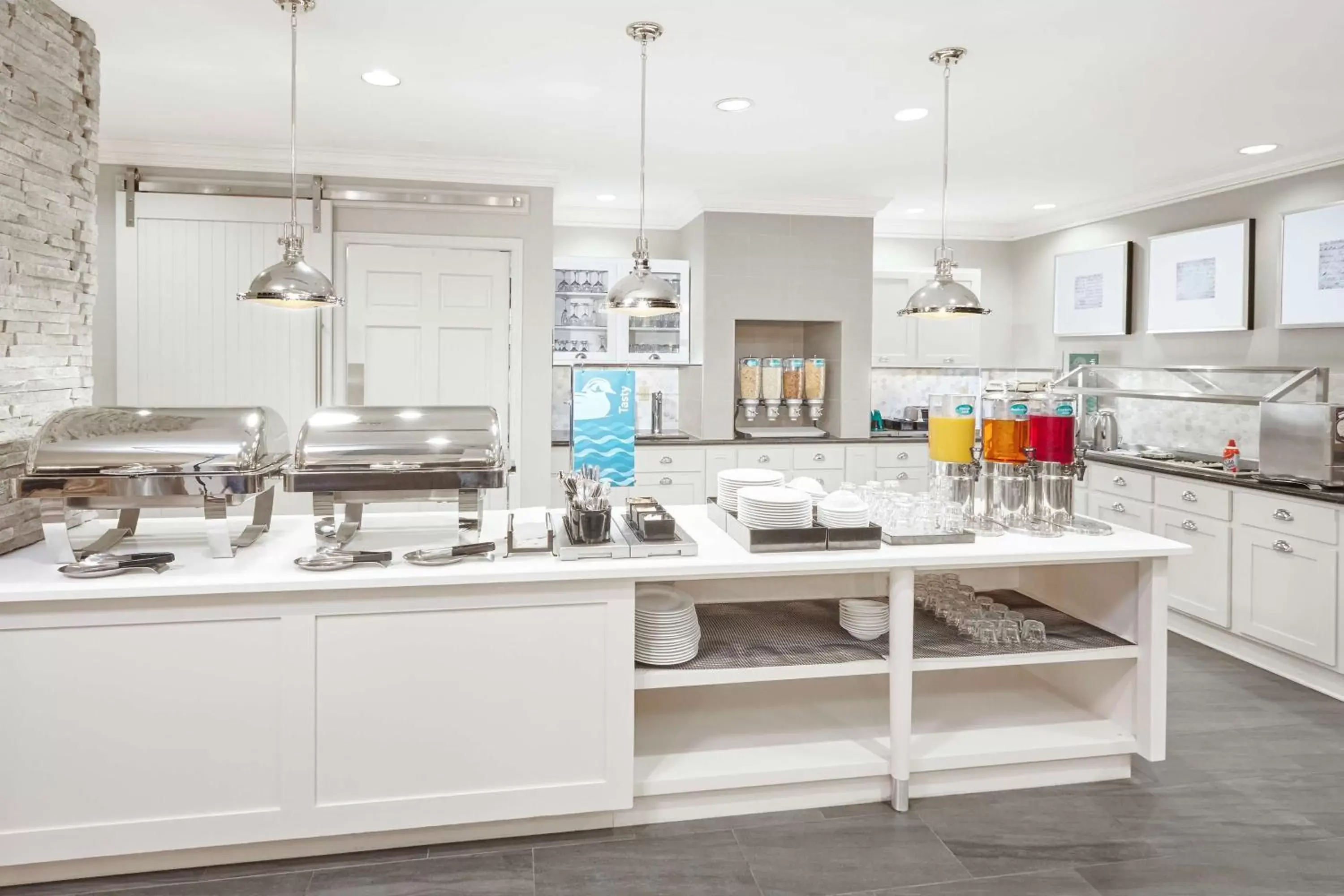 Dining area, Kitchen/Kitchenette in Homewood Suites Lafayette