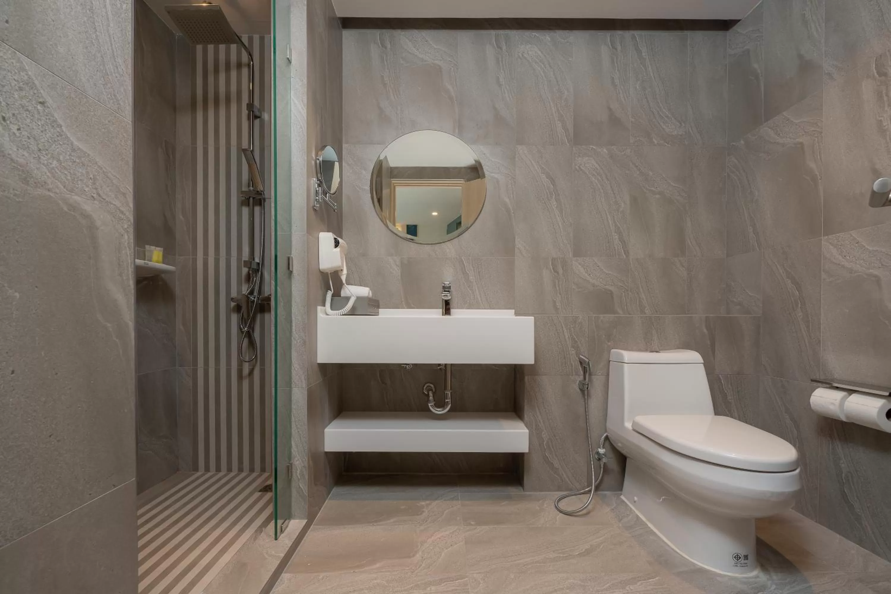 Toilet in Best Western Plus Carapace Hotel Hua Hin