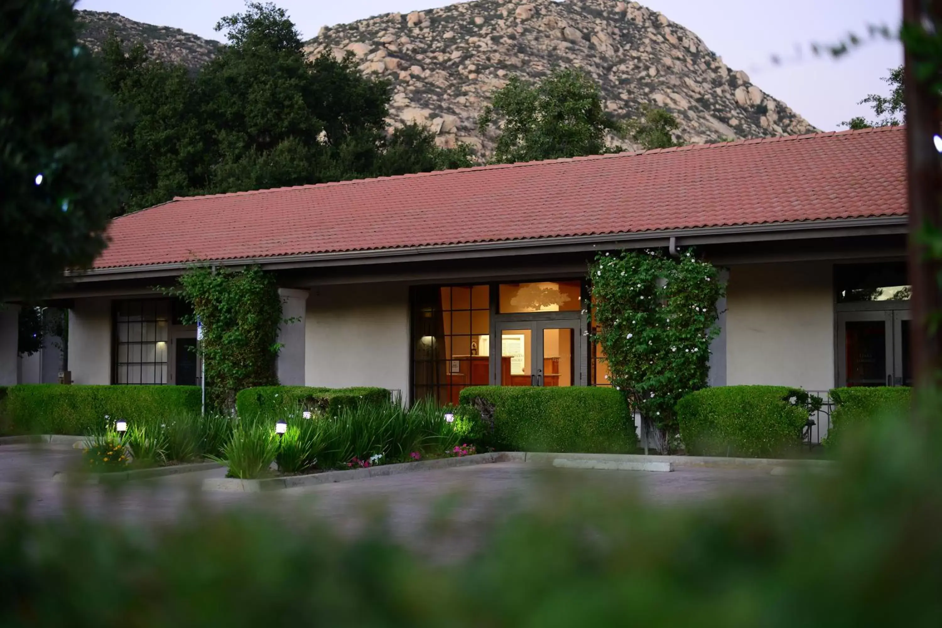 Facade/entrance in Riviera Oaks Resort Facade/entrance in Riviera Oaks Resort