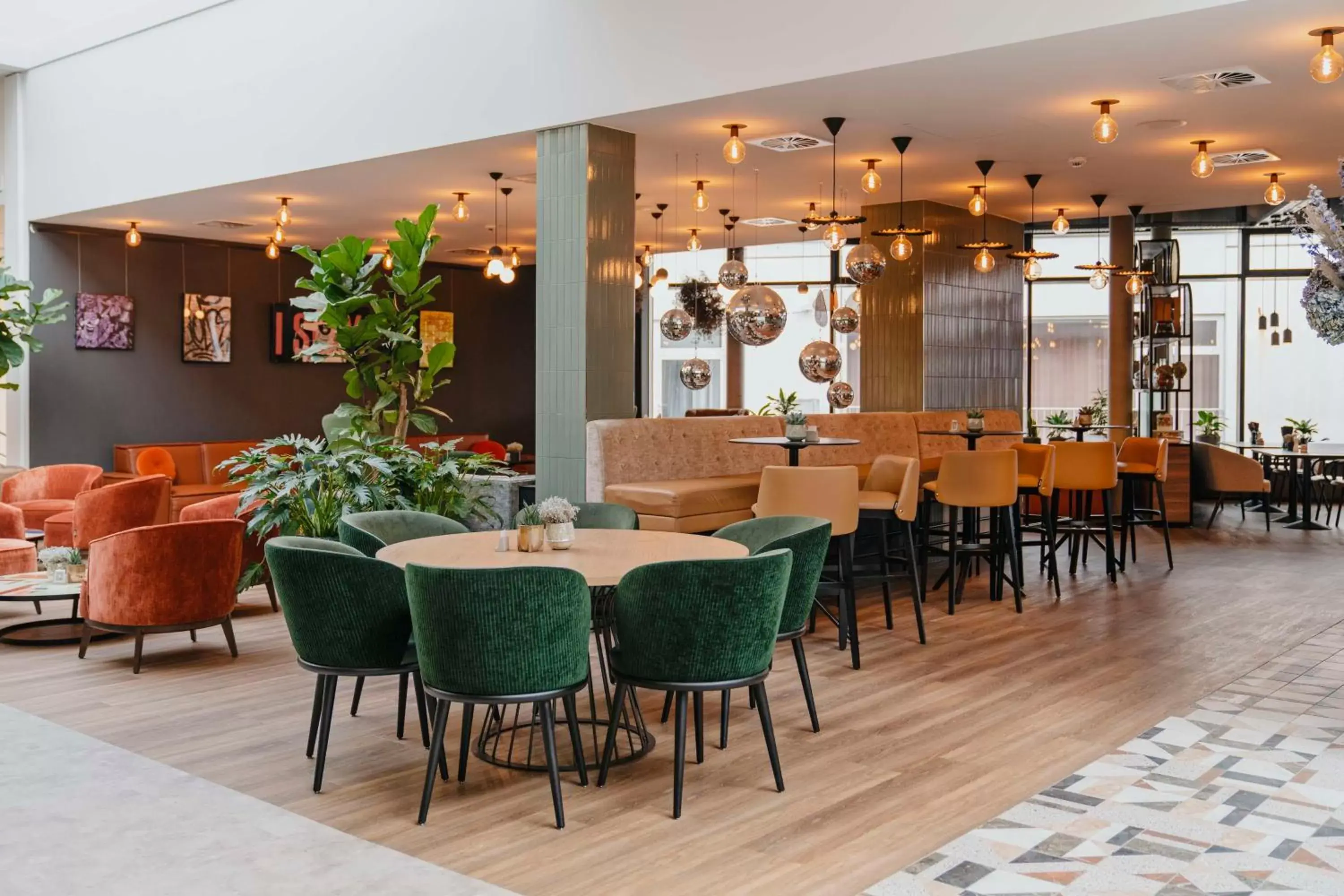 Lounge or bar, Restaurant/Places to Eat in Hotel Berlin, Berlin, a member of Radisson Individuals