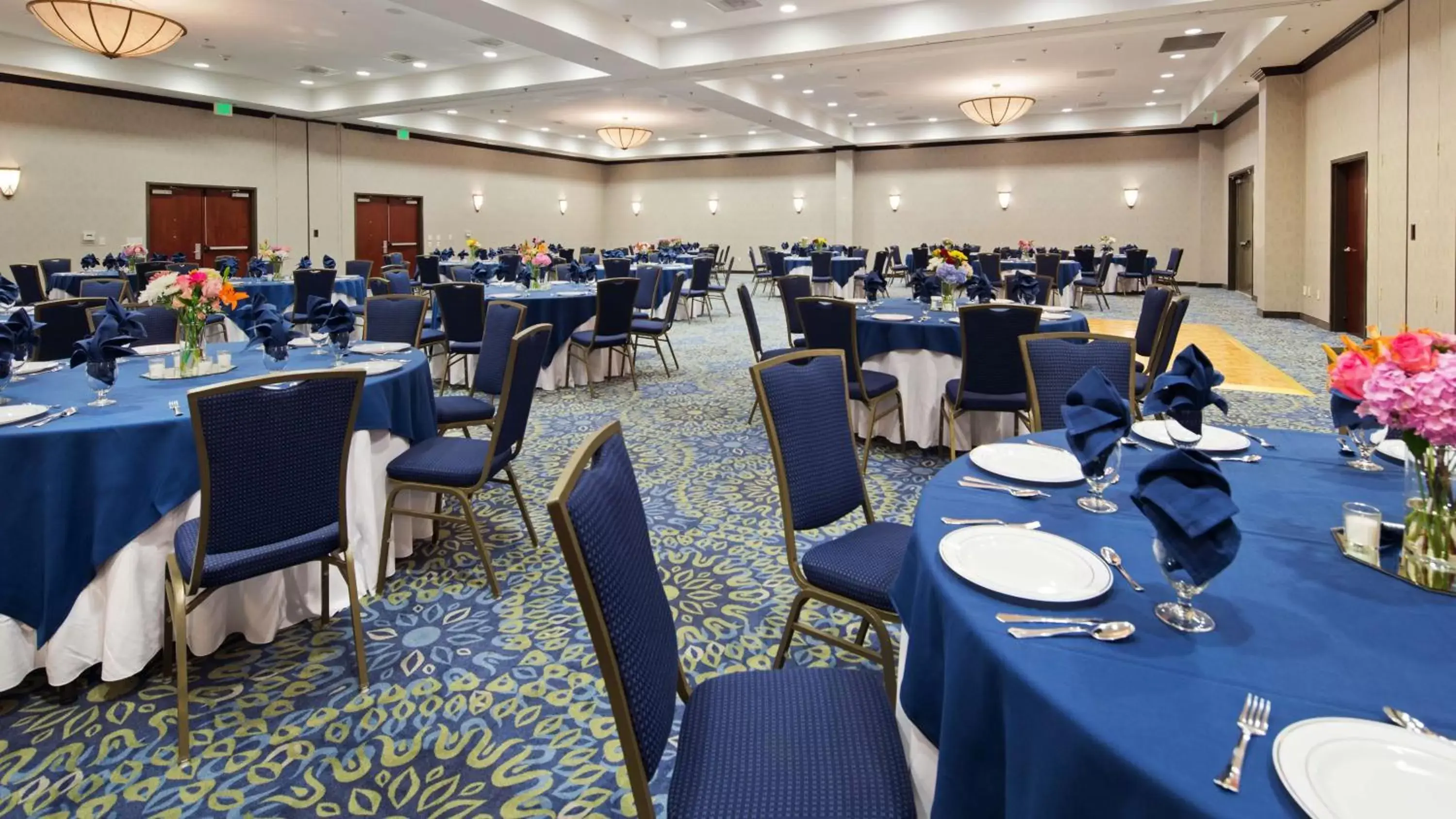 On site, Restaurant/Places to Eat in Best Western Plus Waynesboro