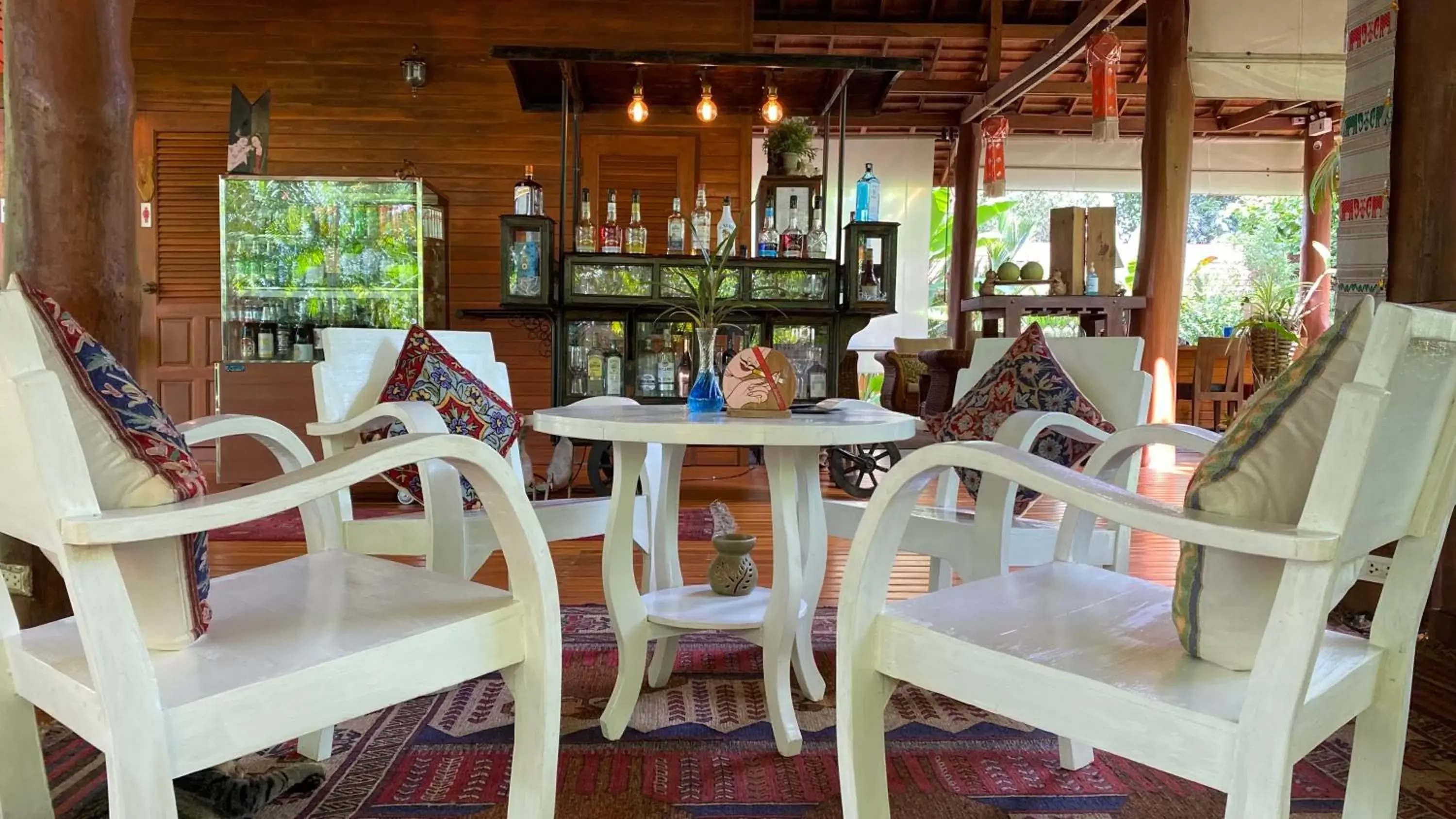 Restaurant/Places to Eat in Nan Seasons Boutique Resort