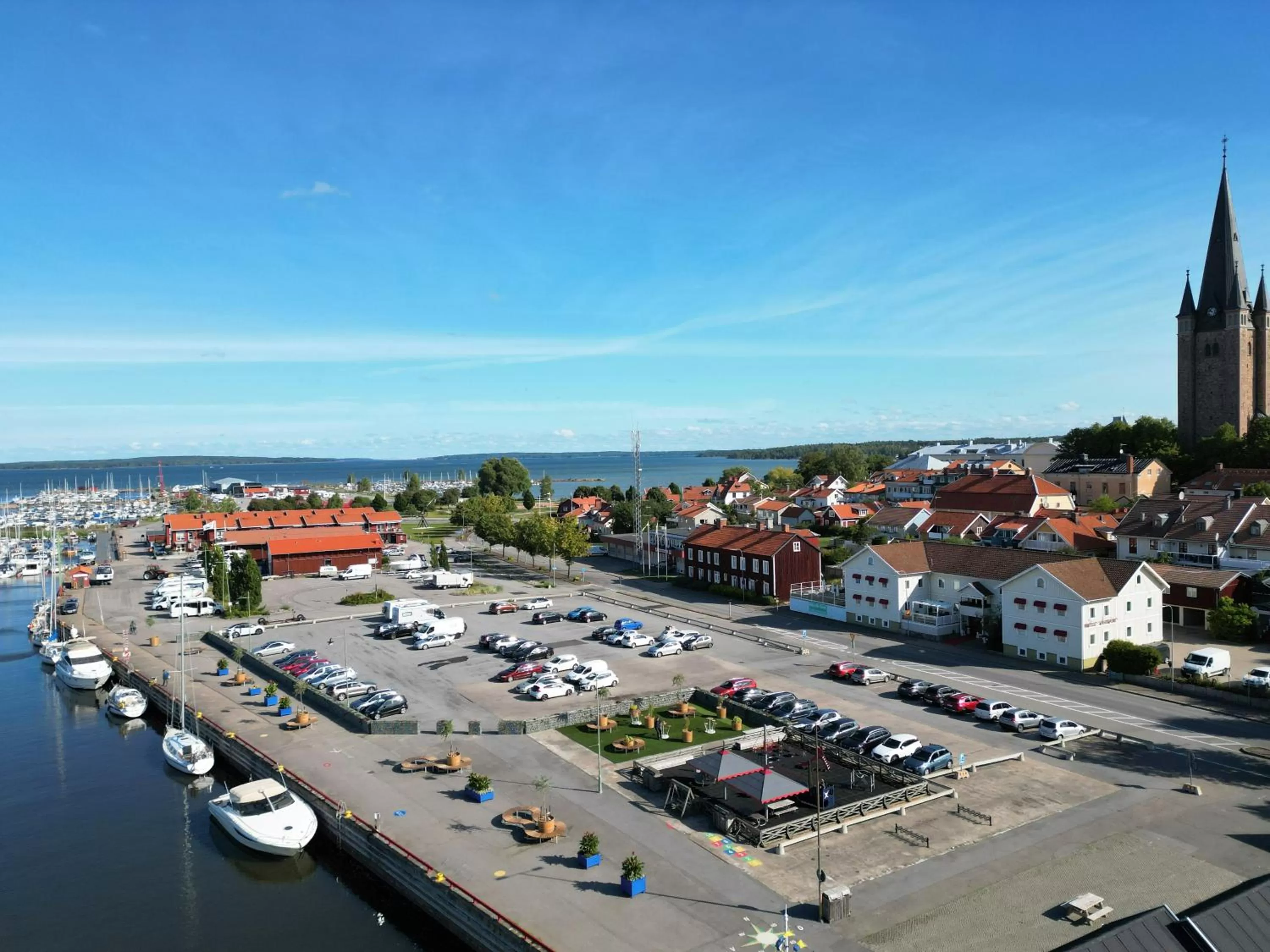 Property building in Vänerport Lakefront Hotell