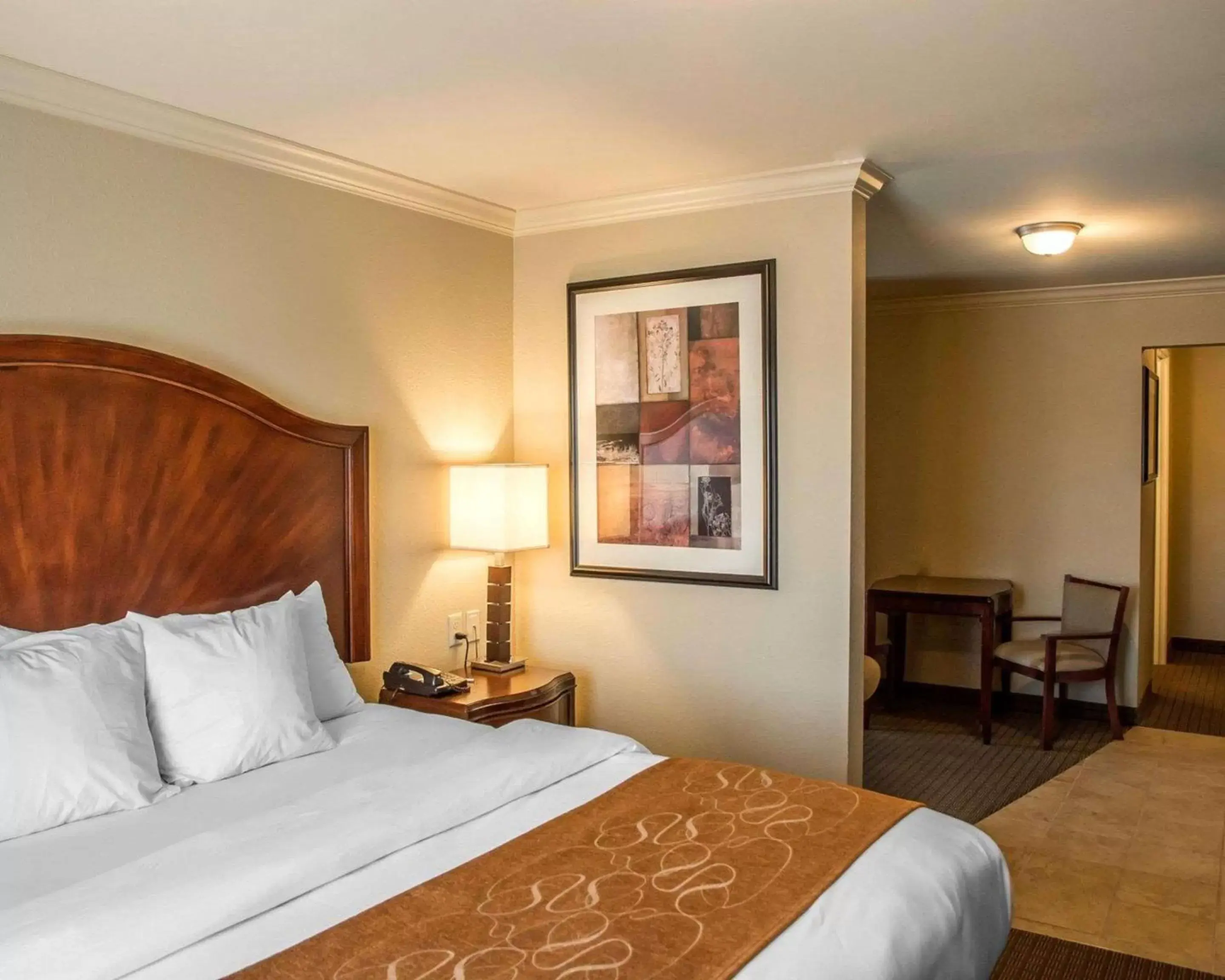 Photo of the whole room in Comfort Suites Cincinnati North Photo of the whole room in Comfort Suites Cincinnati North