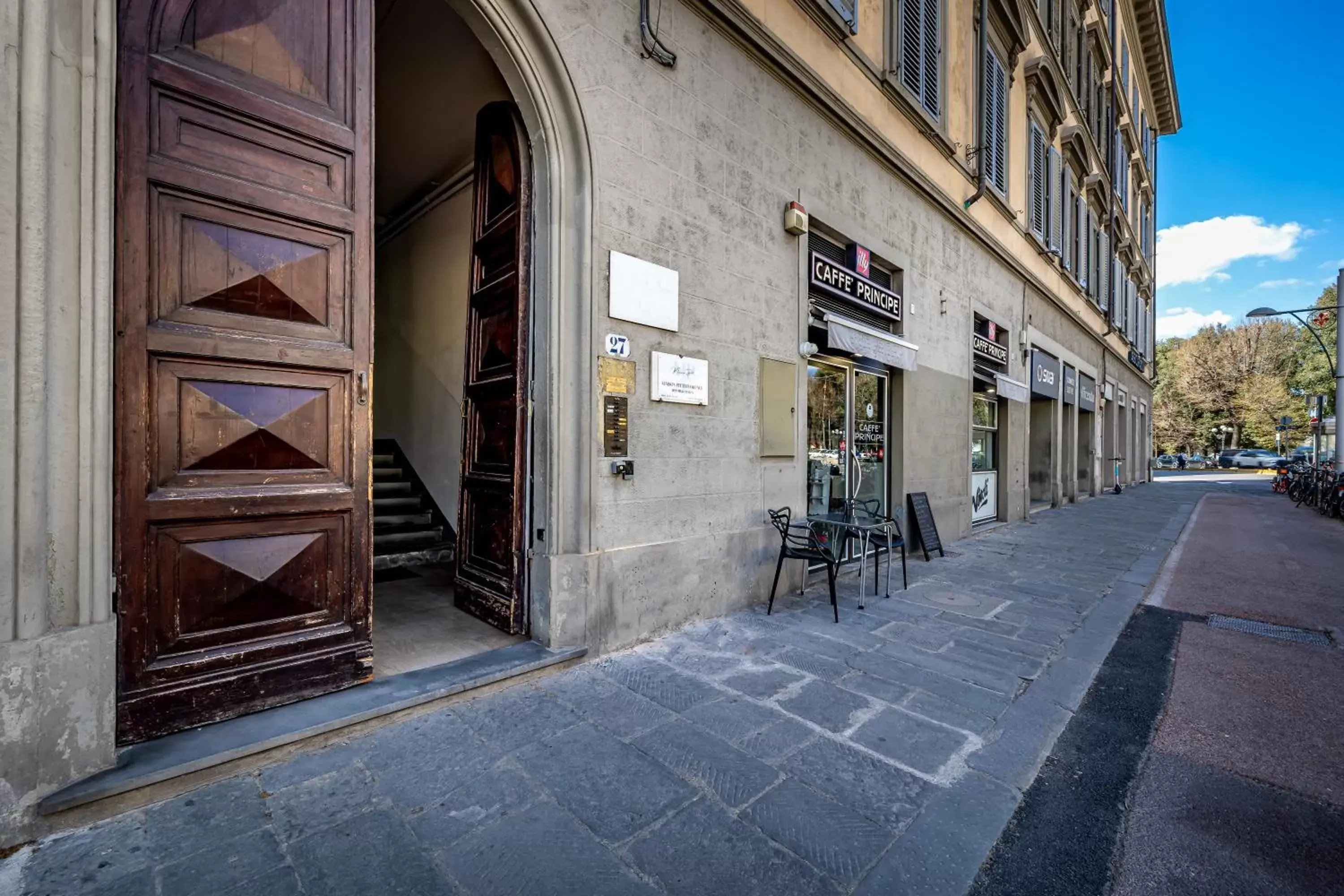 Property building in Maison Pitti Florence