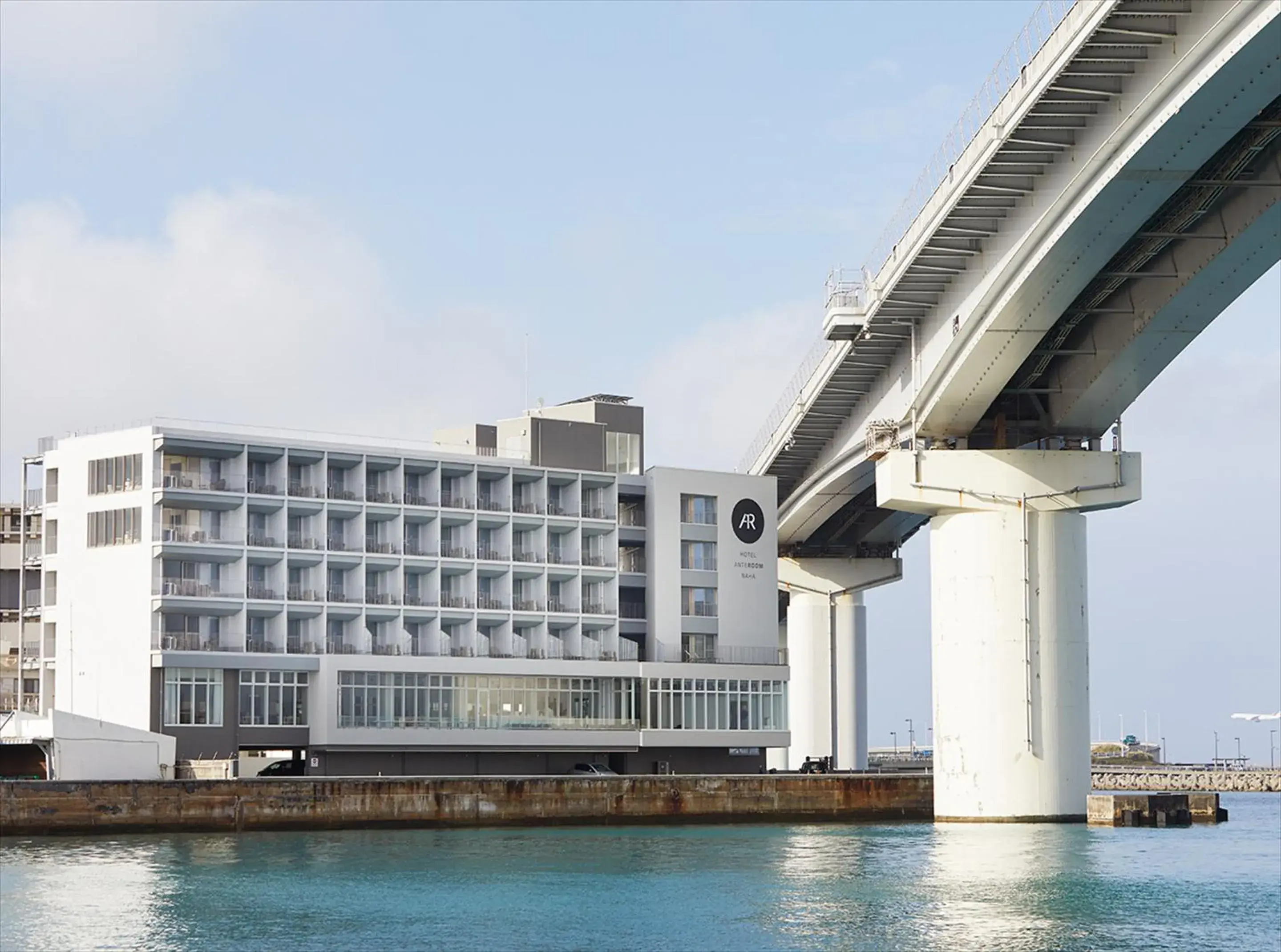 Facade/entrance, Swimming Pool in HOTEL ANTEROOM NAHA