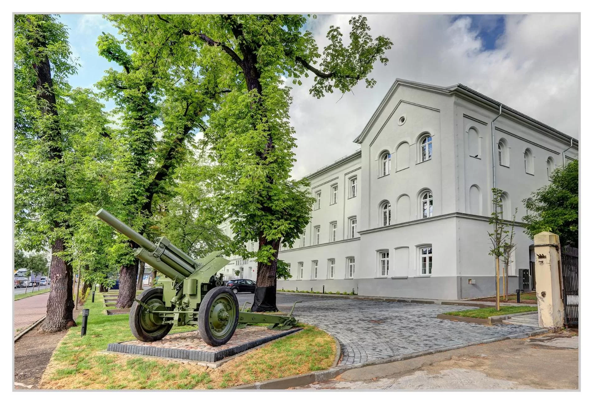 Property building in Koszary Arche Hotel