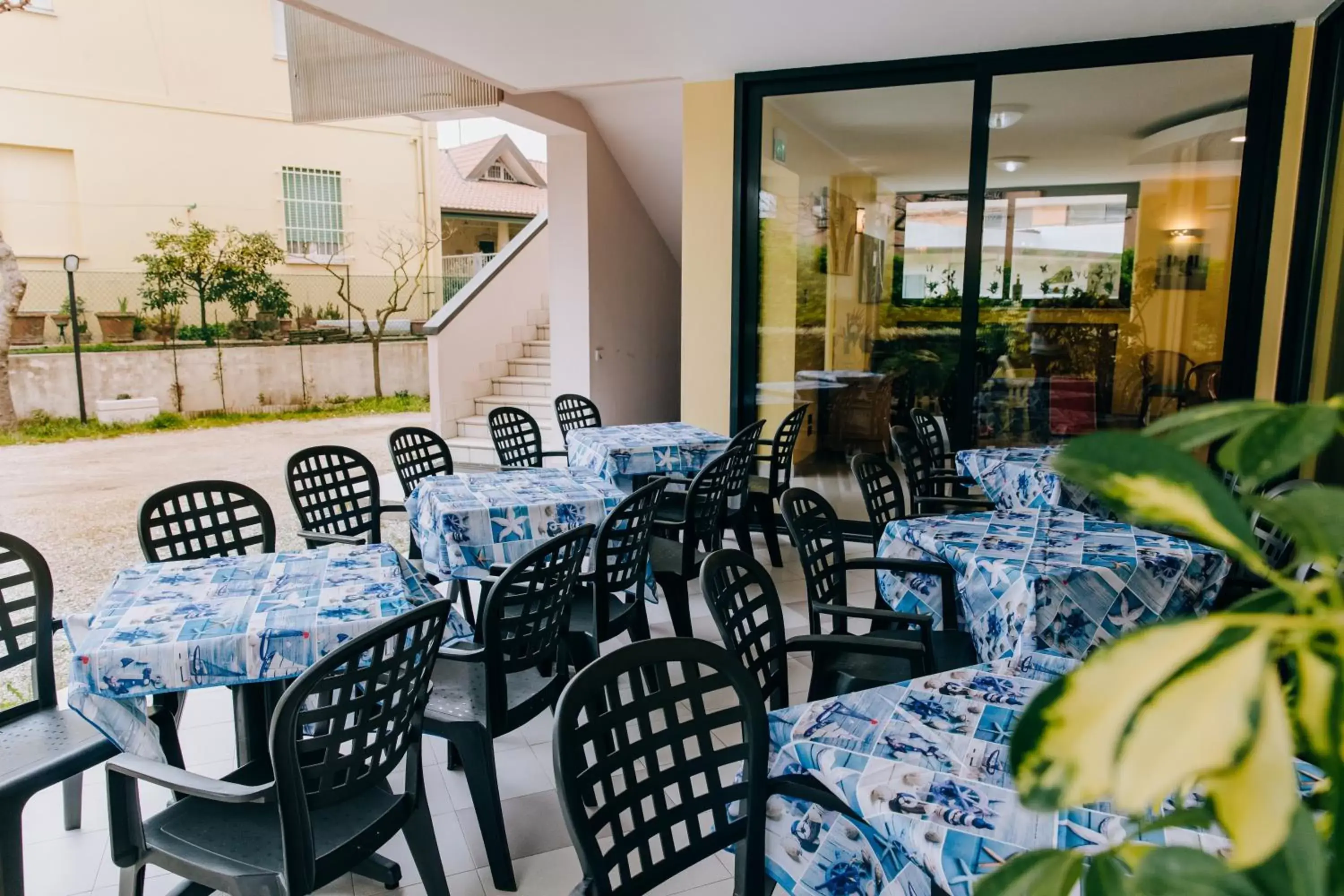 Garden, Restaurant/Places to Eat in Hotel Villa Claudia
